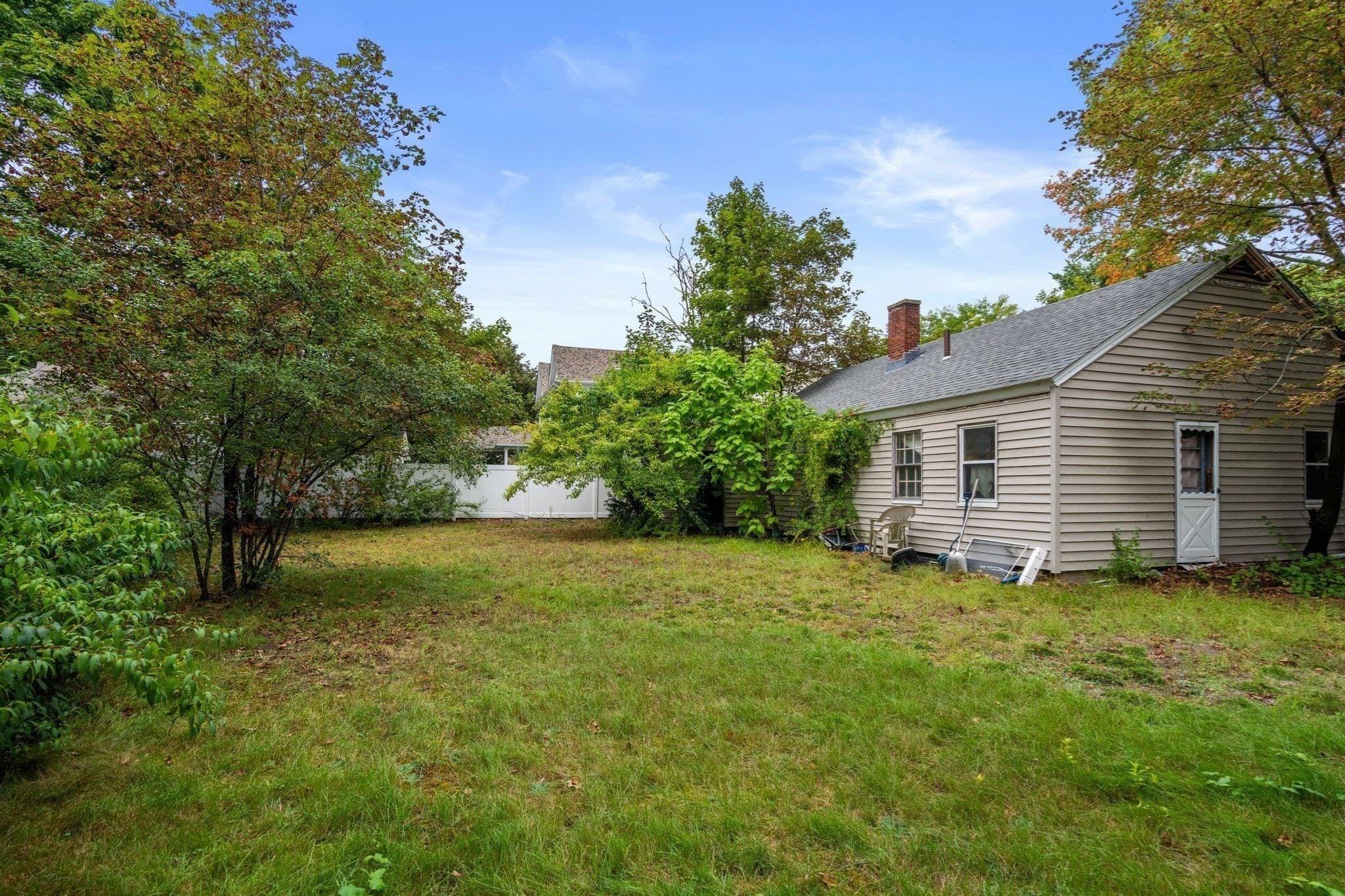 Residential at 64 Bontempo Rd, Newton MA 02459, Newton, photo 9 of 12