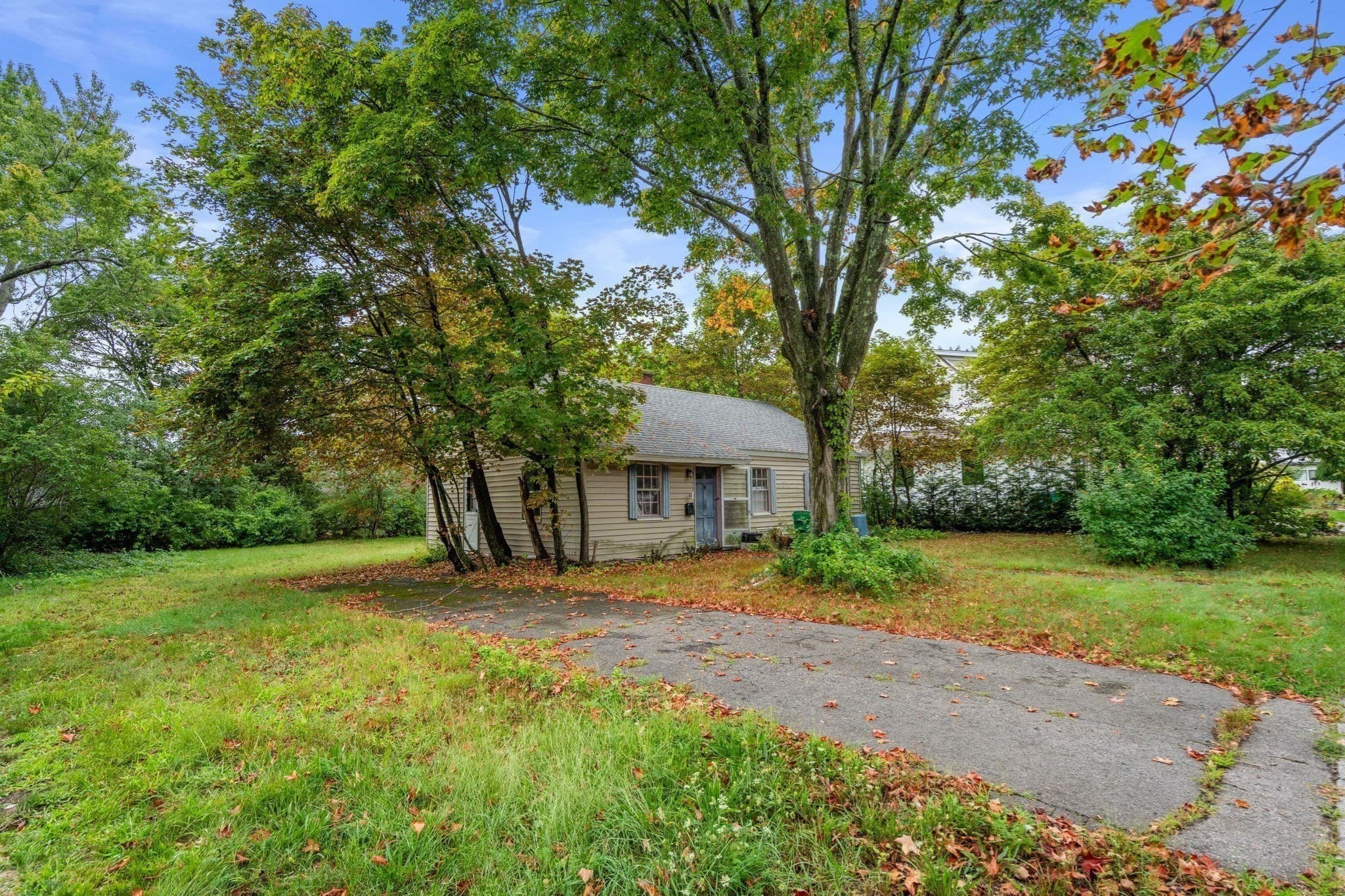 Residential at 64 Bontempo Rd, Newton MA 02459, Newton, photo 10 of 12