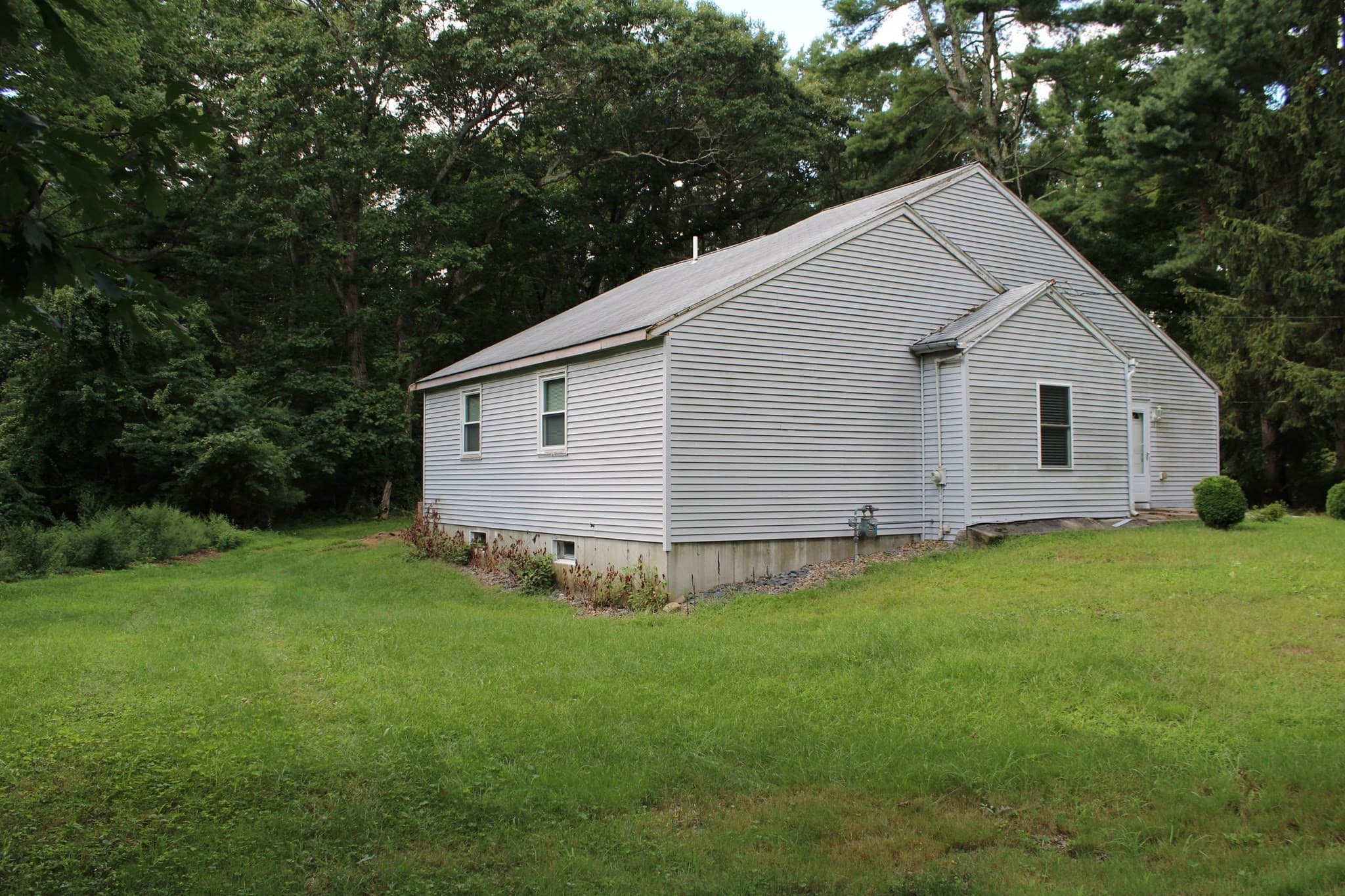 Single Family Residence at 13 Woodward St, Norton MA 02766, Norton, photo 3 of 21