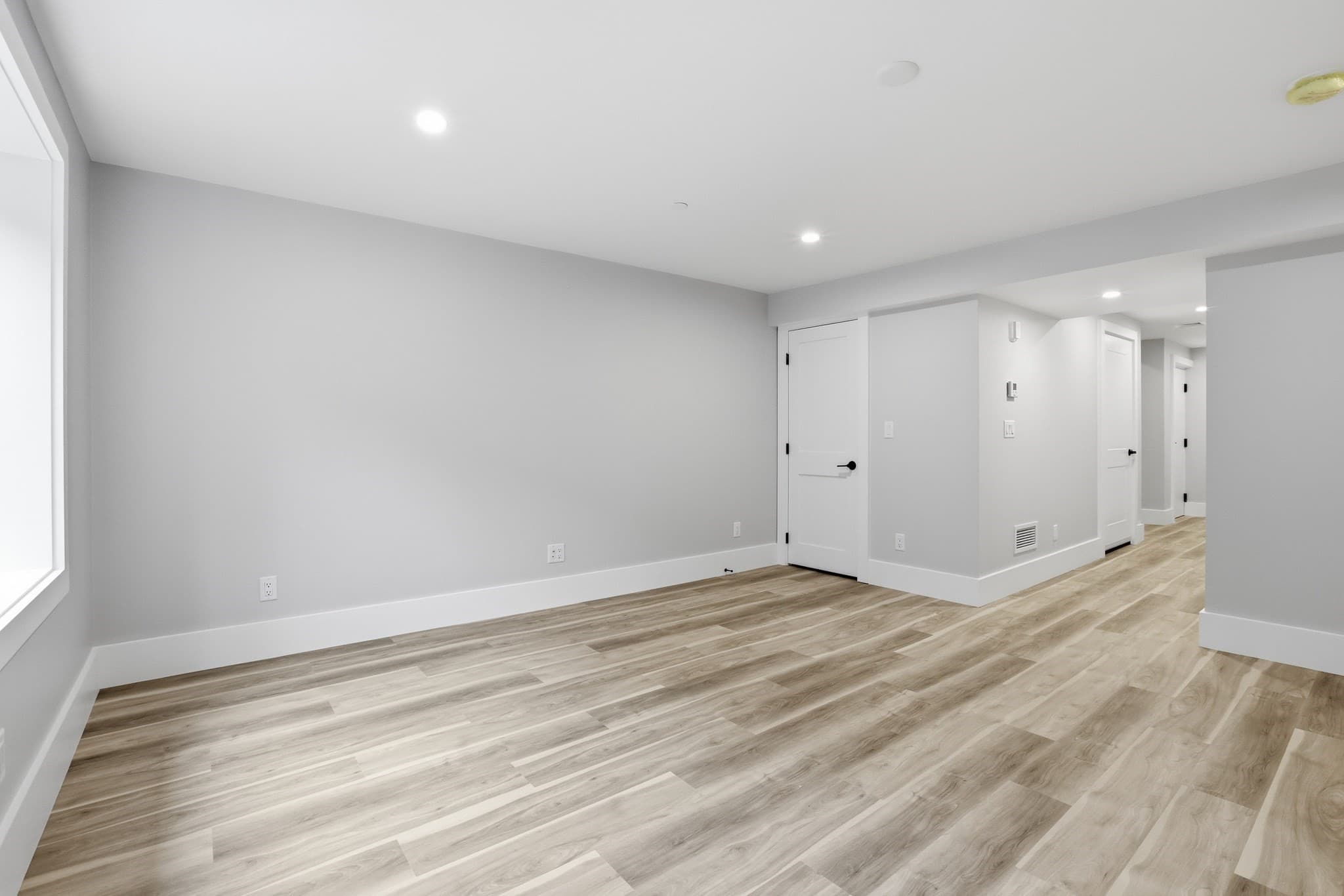 Condominium at 36 Loomis # 102, Bedford MA 01730, Bedford, photo 12 of 17
