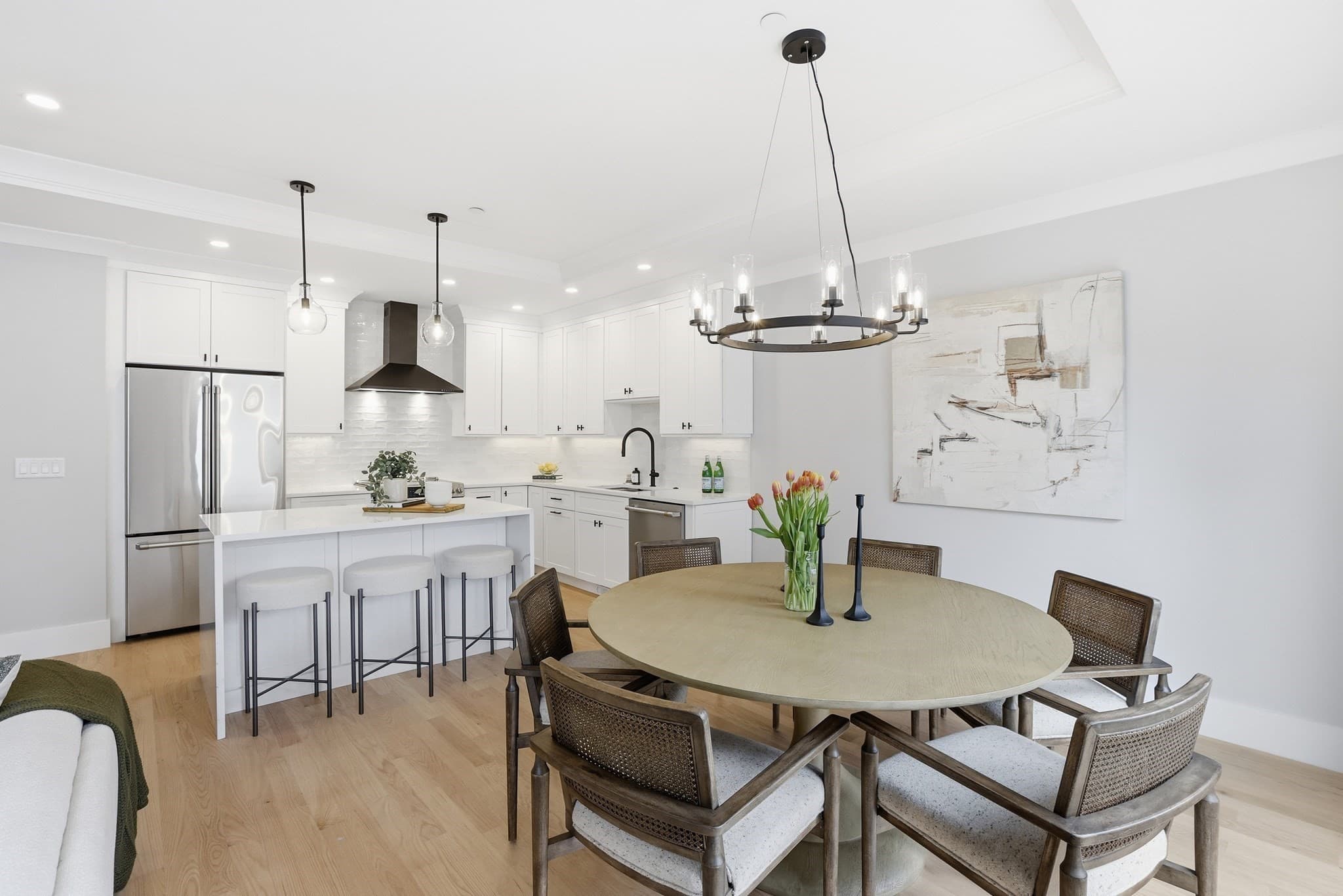 Condominium at 36 Loomis # 102, Bedford MA 01730, Bedford, photo 5 of 17