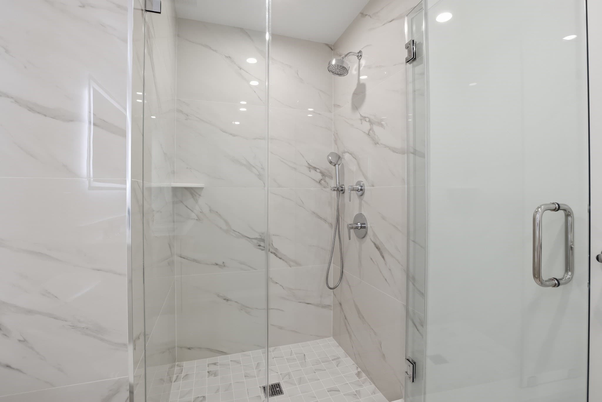 Condominium at 36 Loomis # 102, Bedford MA 01730, Bedford, photo 11 of 17