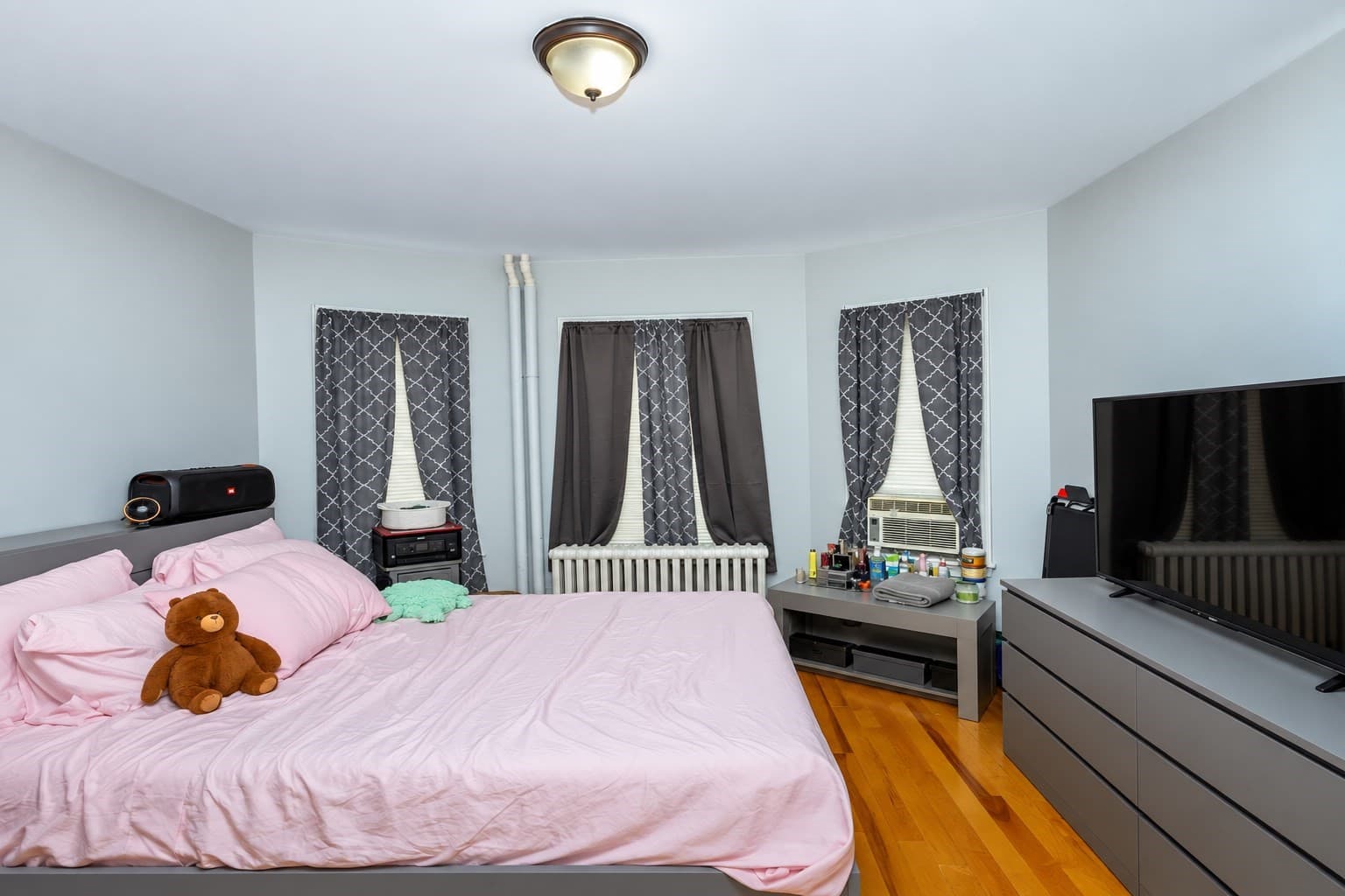 2 Family - 2 Units Up/Down at 1738-1740 North Shore Rd, Revere MA 02151, Revere, photo 32 of 41