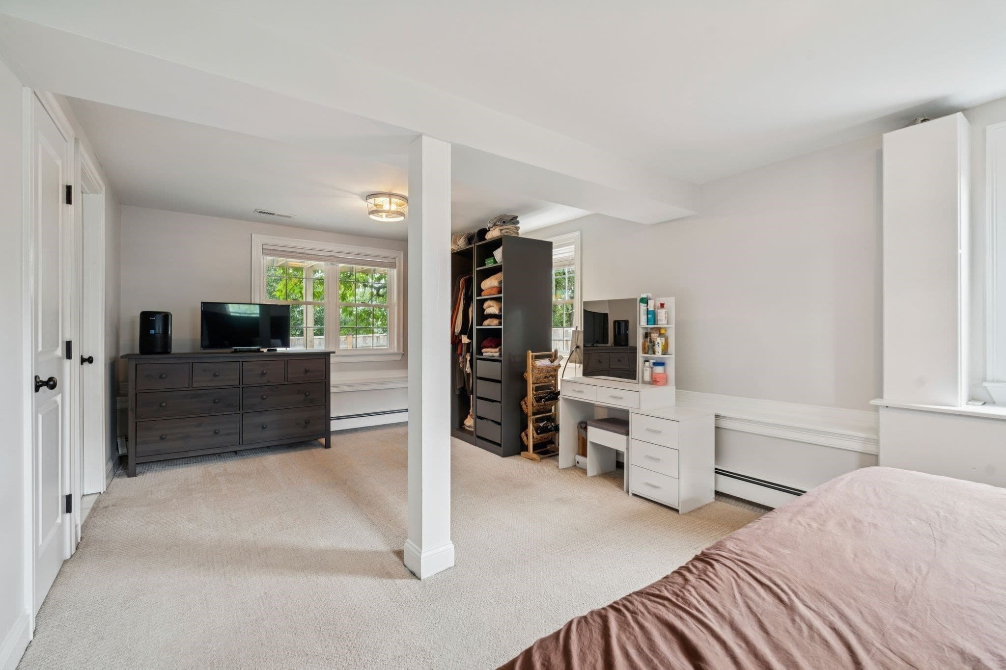 Single Family Residence at 8 Skyview Ln, Woburn MA 01801, Woburn, photo 16 of 24