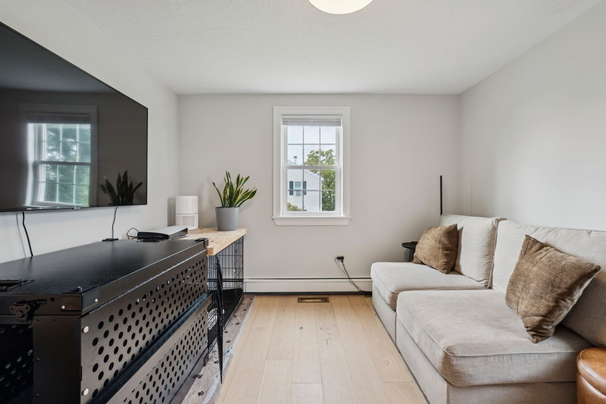 Single Family Residence at 8 Skyview Ln, Woburn MA 01801, Woburn, photo 10 of 24