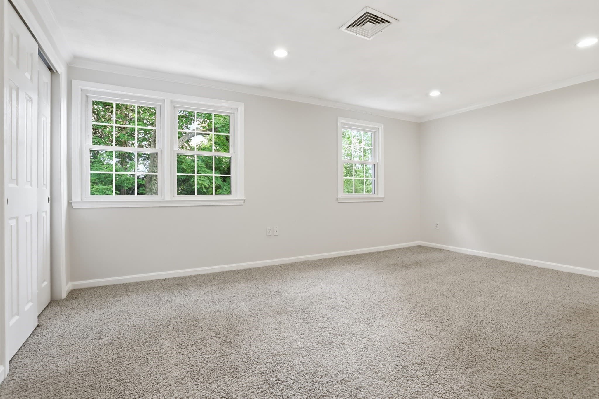 Condominium at 35 Casey Circle # 35, Waltham MA 02451, photo 13 of 24
