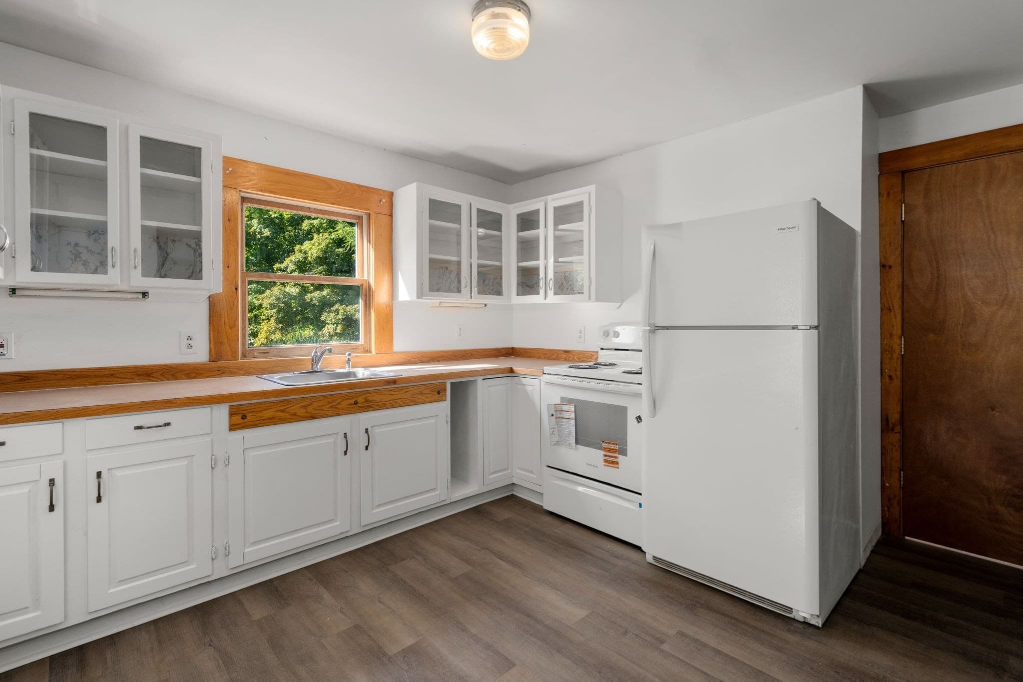 Single Family Residence at 61 Pelham Rd, Amherst MA 01002, Amherst, photo 22 of 35