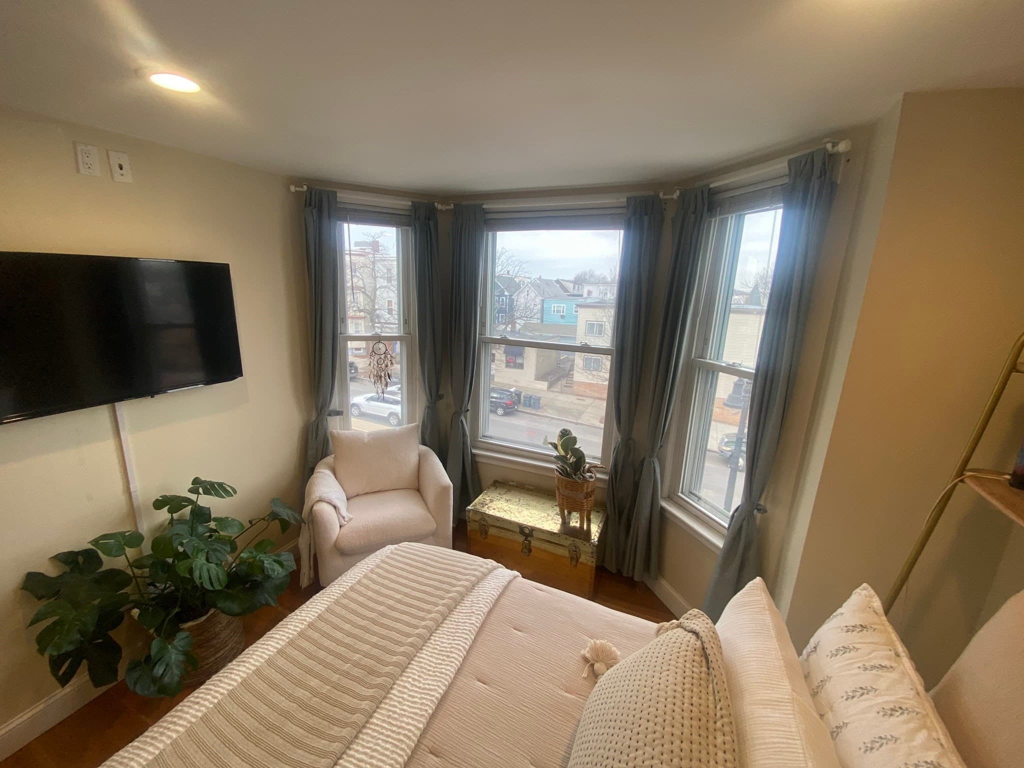 3 Family at 651 Bennington Street, Boston MA 02128, Boston, photo 17 of 36