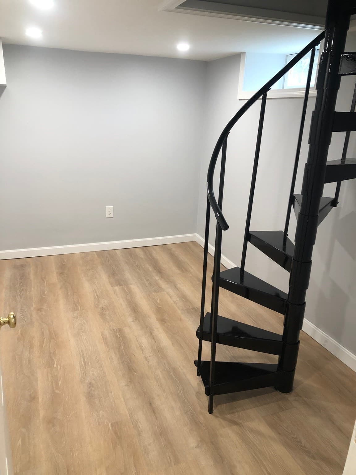 3 Family at 651 Bennington Street, Boston MA 02128, Boston, photo 10 of 36