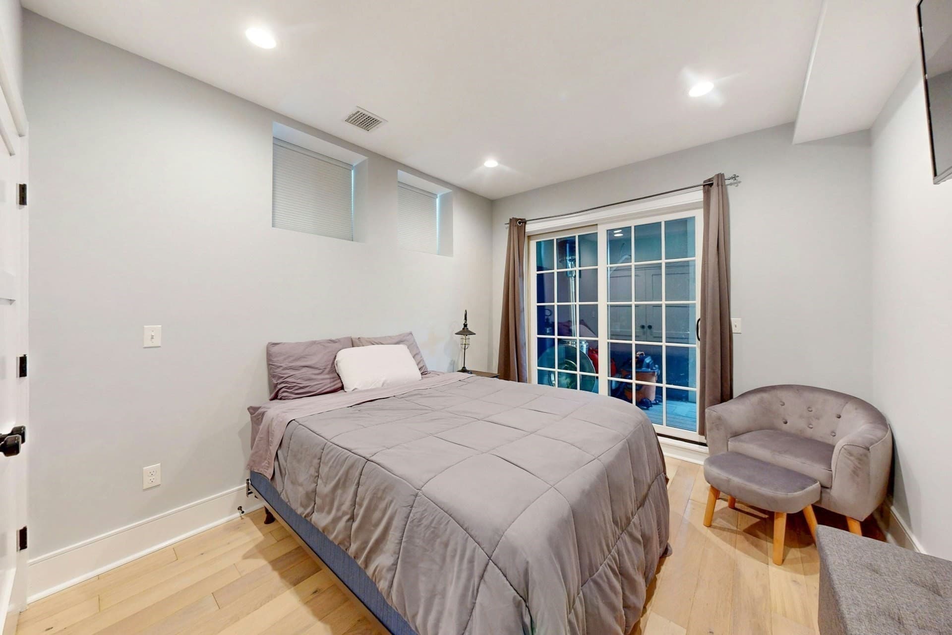 Condominium at 613 E 6th Street # 1, Boston MA 02127, Boston, photo 26 of 35