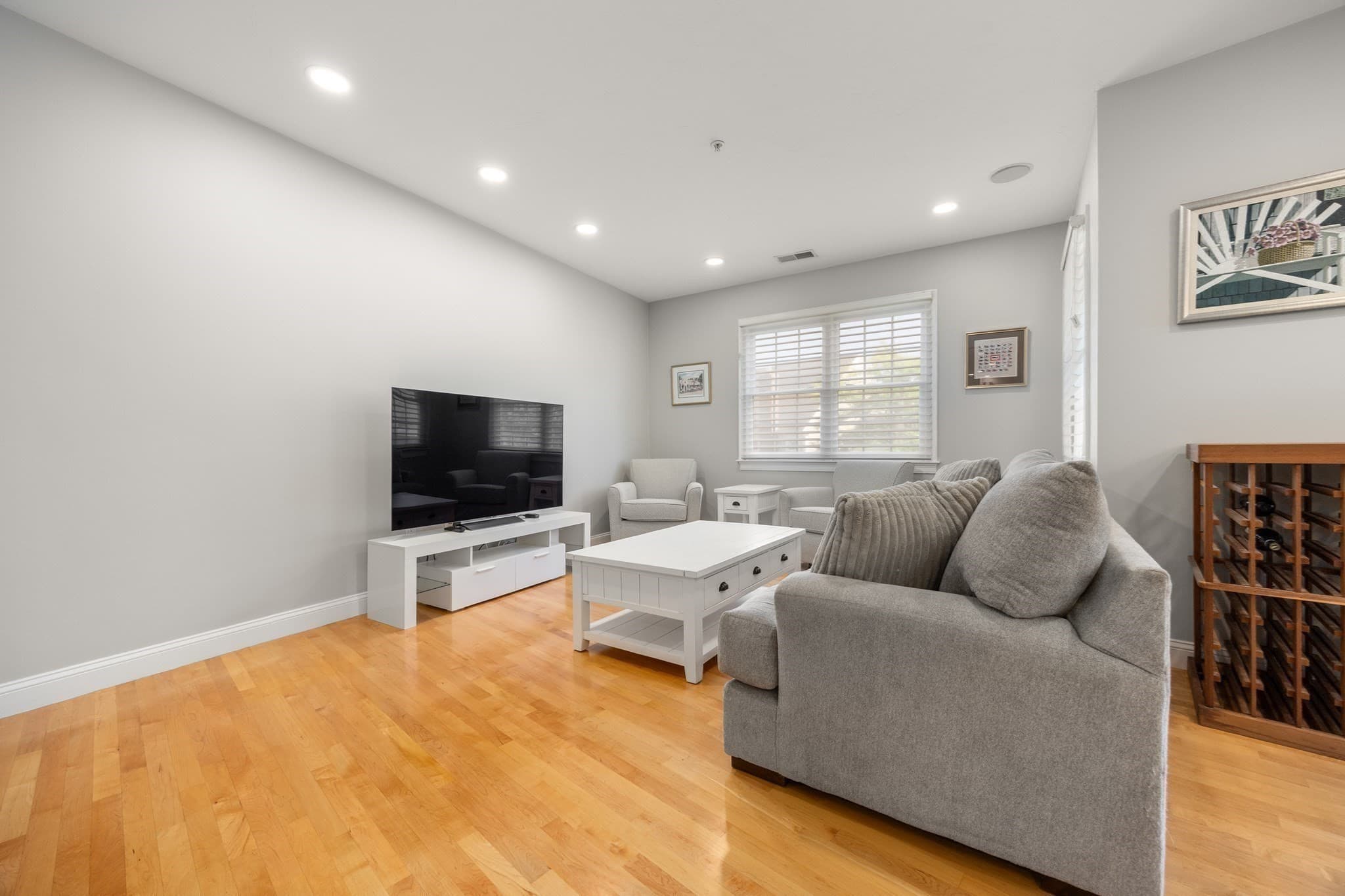 Condominium at 201 Victory Rd # 201, Quincy MA 02171, Quincy, photo 14 of 26