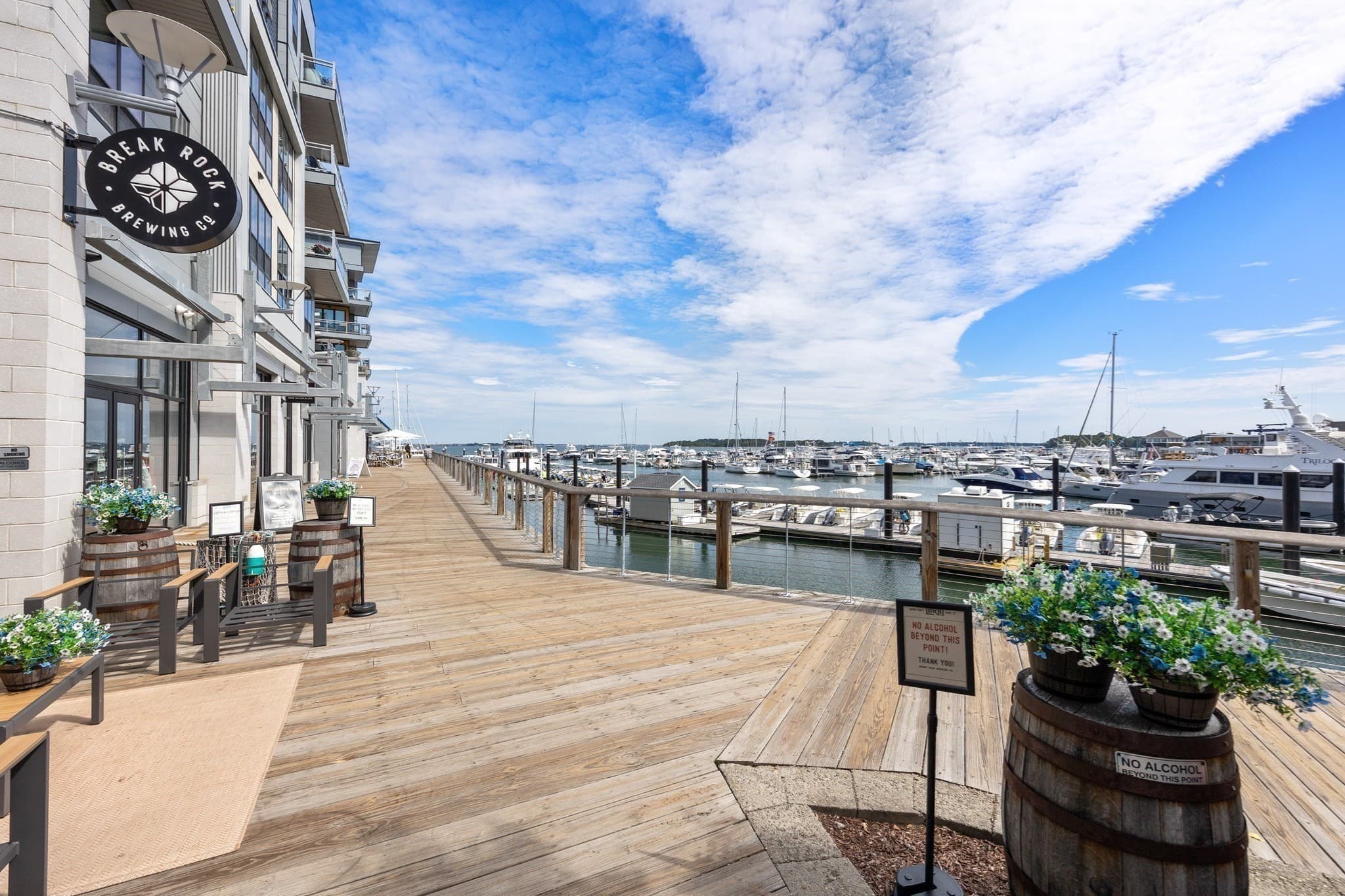 Condominium at 201 Victory Rd # 201, Quincy MA 02171, Quincy, photo 21 of 26