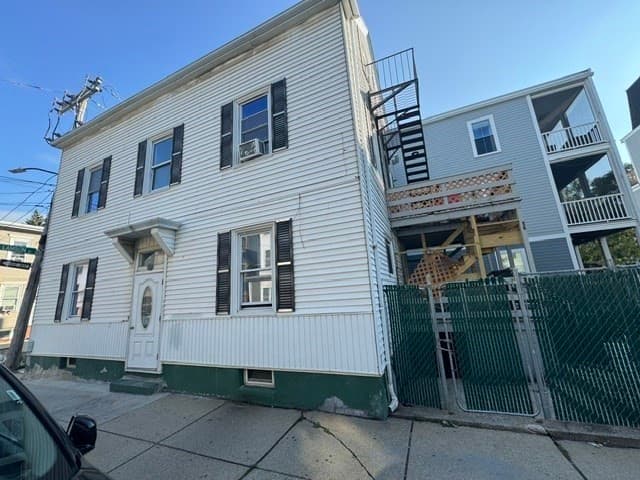 Multi Family at 307 Maverick St, Boston MA 02128, Boston, photo 5 of 17