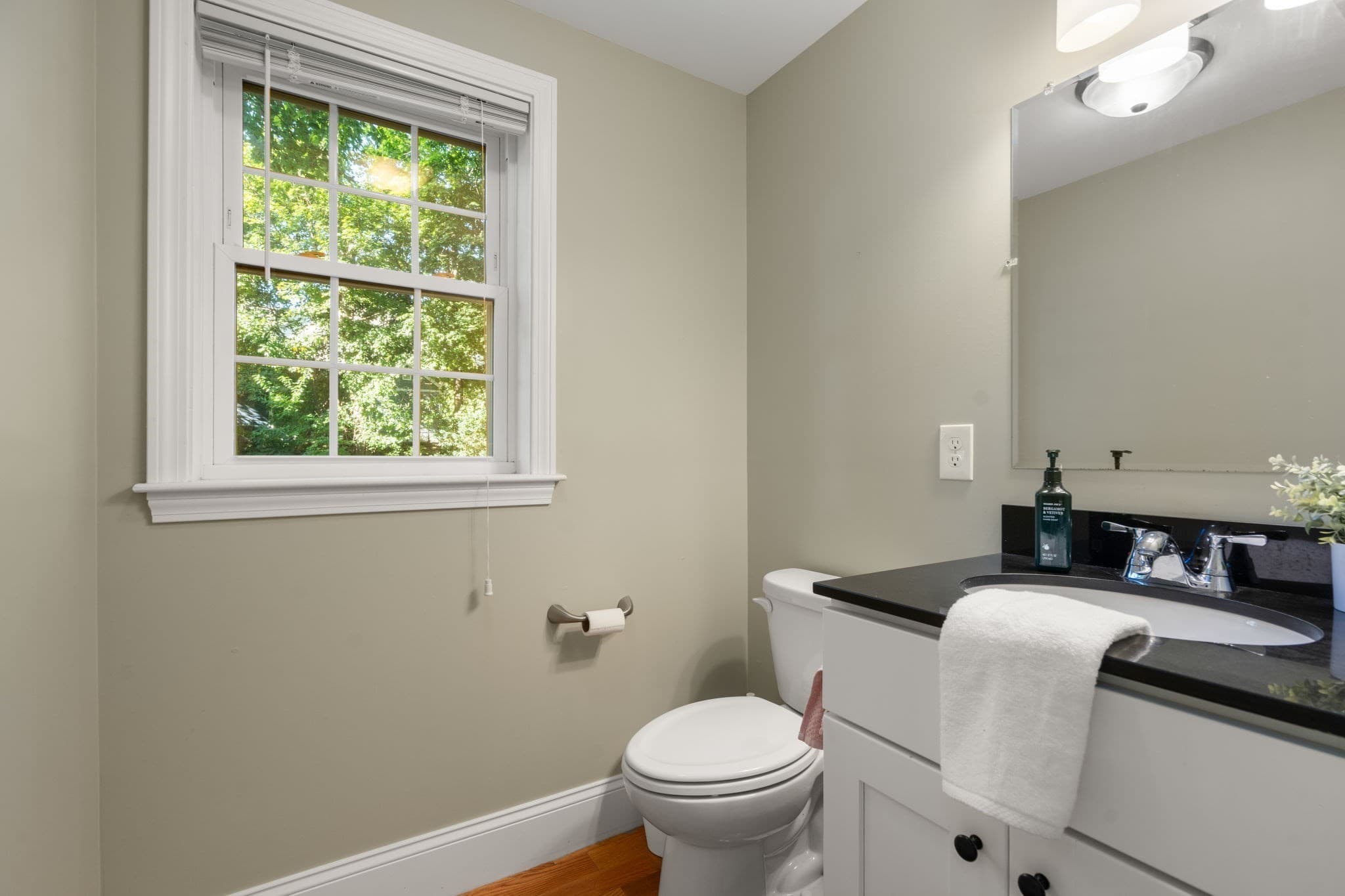 Condominium at 34 Park St # 34, Arlington MA 02474, Arlington, photo 8 of 26
