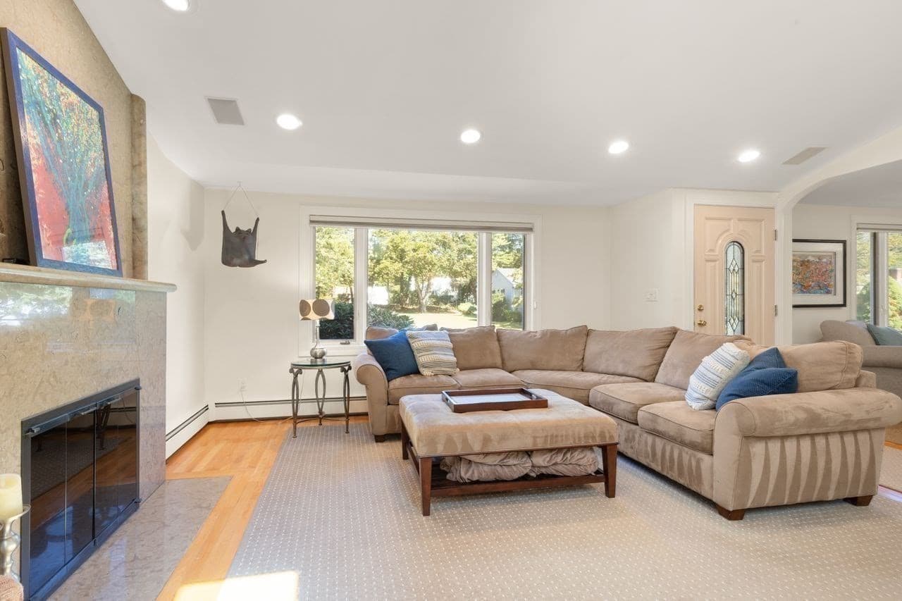 Single Family Residence at 16 Leonard Rd, Sharon MA 02067, Sharon, photo 7 of 37