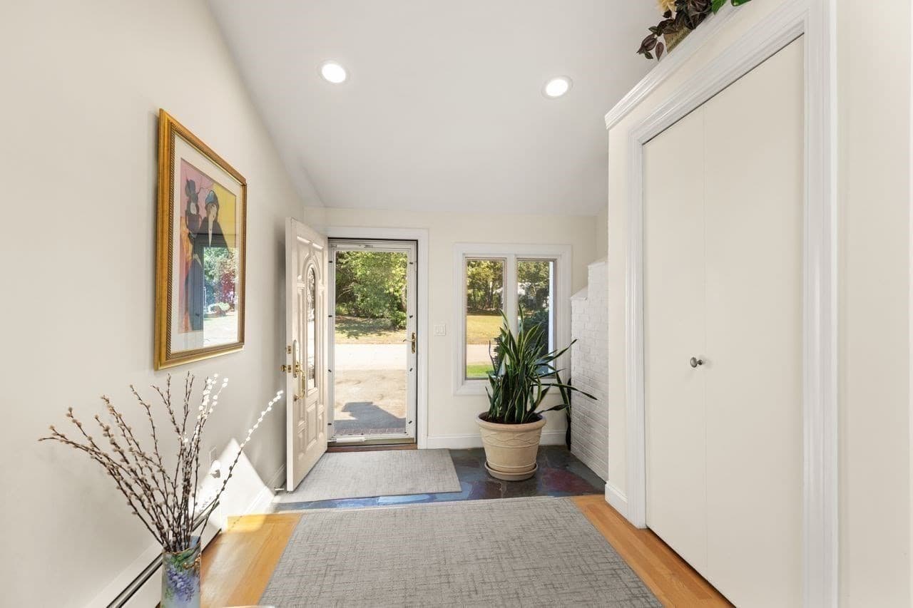 Single Family Residence at 16 Leonard Rd, Sharon MA 02067, Sharon, photo 5 of 37
