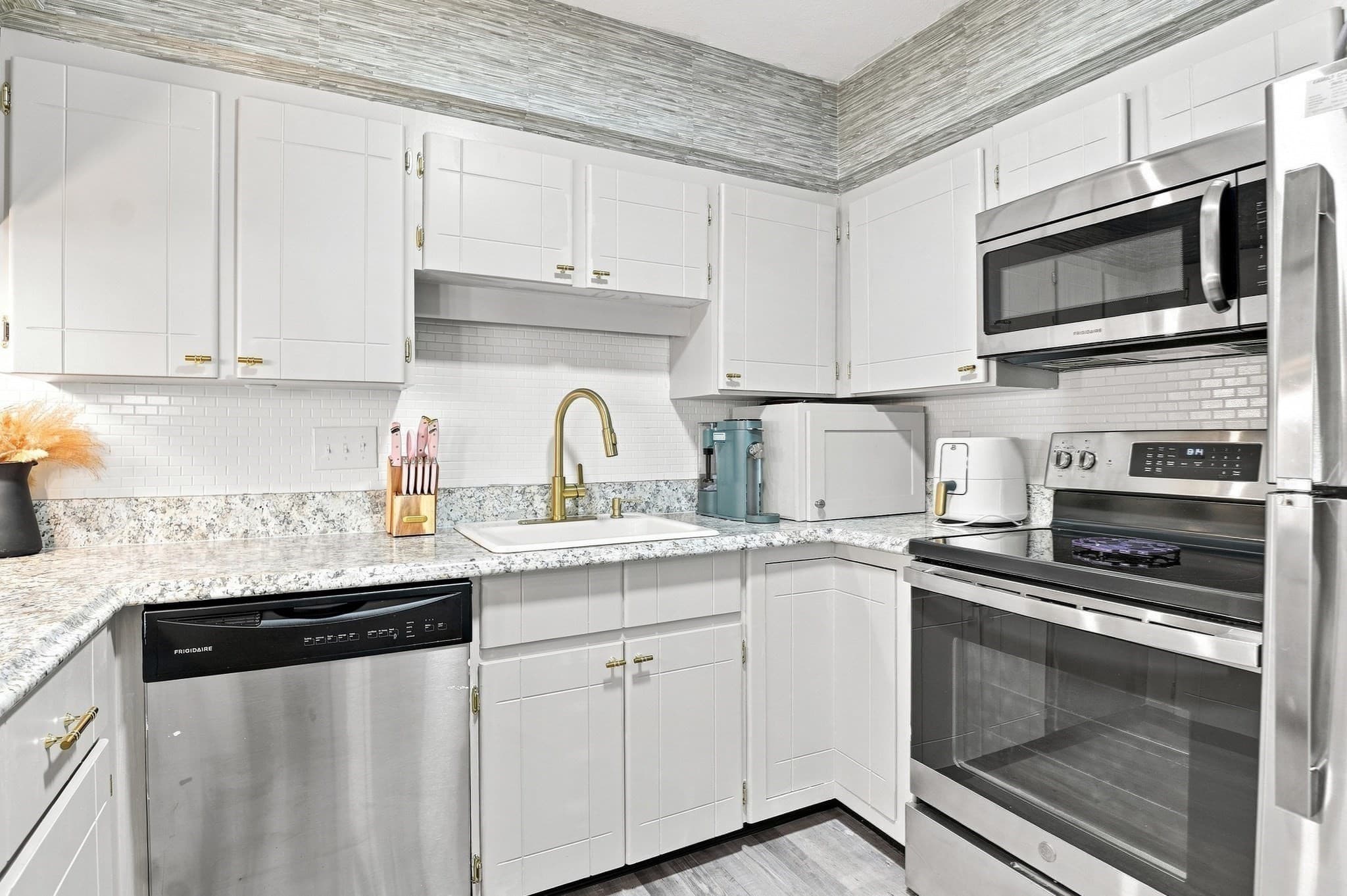 Condominium at 19 Eaglehead Terrace # 4, Shrewsbury MA 01545, Shrewsbury, photo 16 of 30
