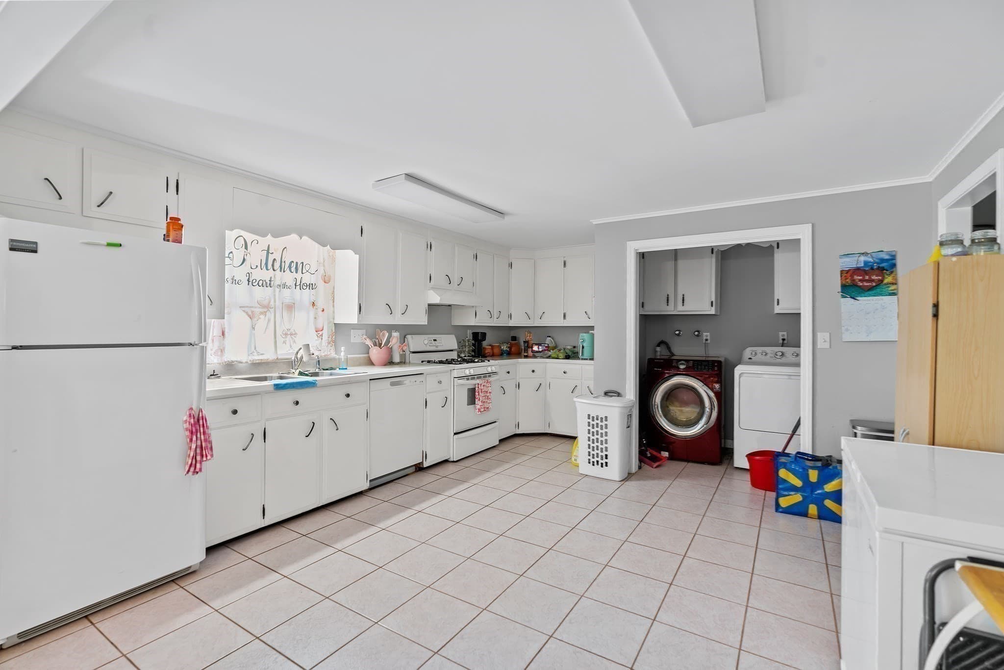 3 Family at 4 - 6 Willis Street, Framingham MA 01702, Framingham, photo 11 of 42