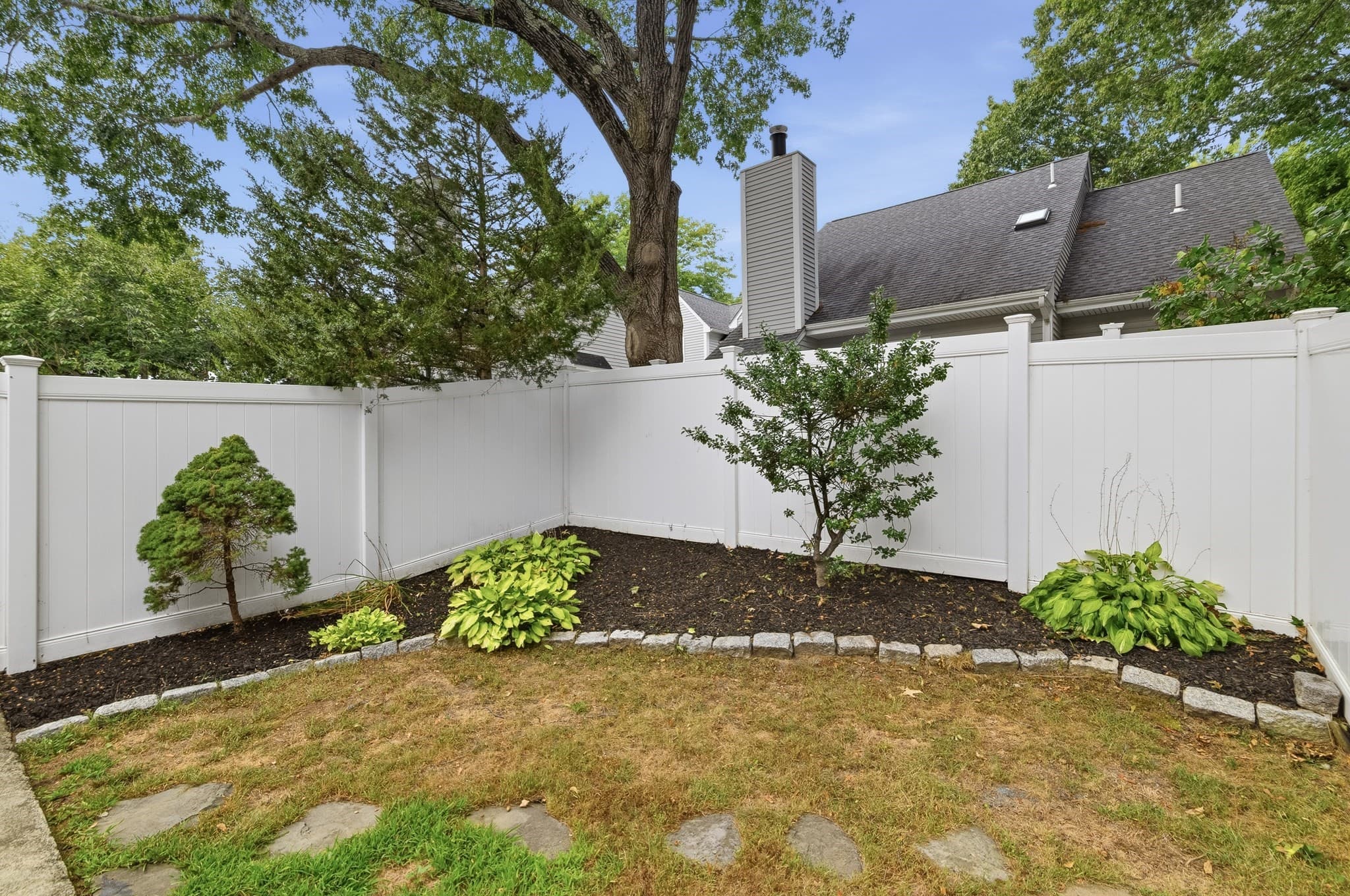 Condominium at 195 Lake Street, Unit 11 # 11, Weymouth MA 02189, Weymouth, photo 22 of 34
