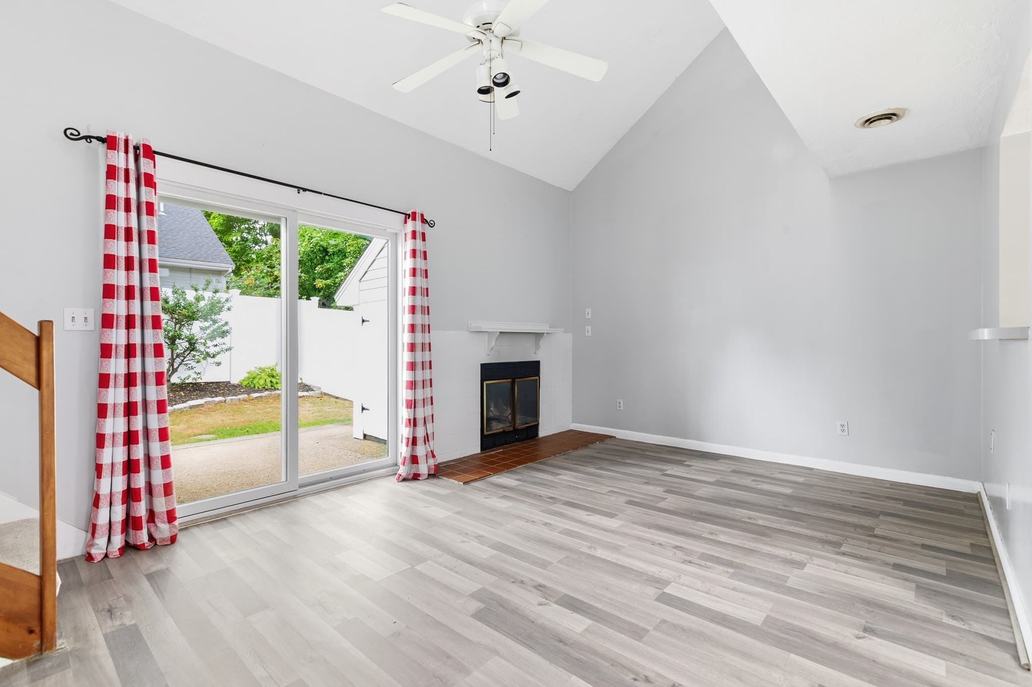 Condominium at 195 Lake Street, Unit 11 # 11, Weymouth MA 02189, Weymouth, photo 5 of 34