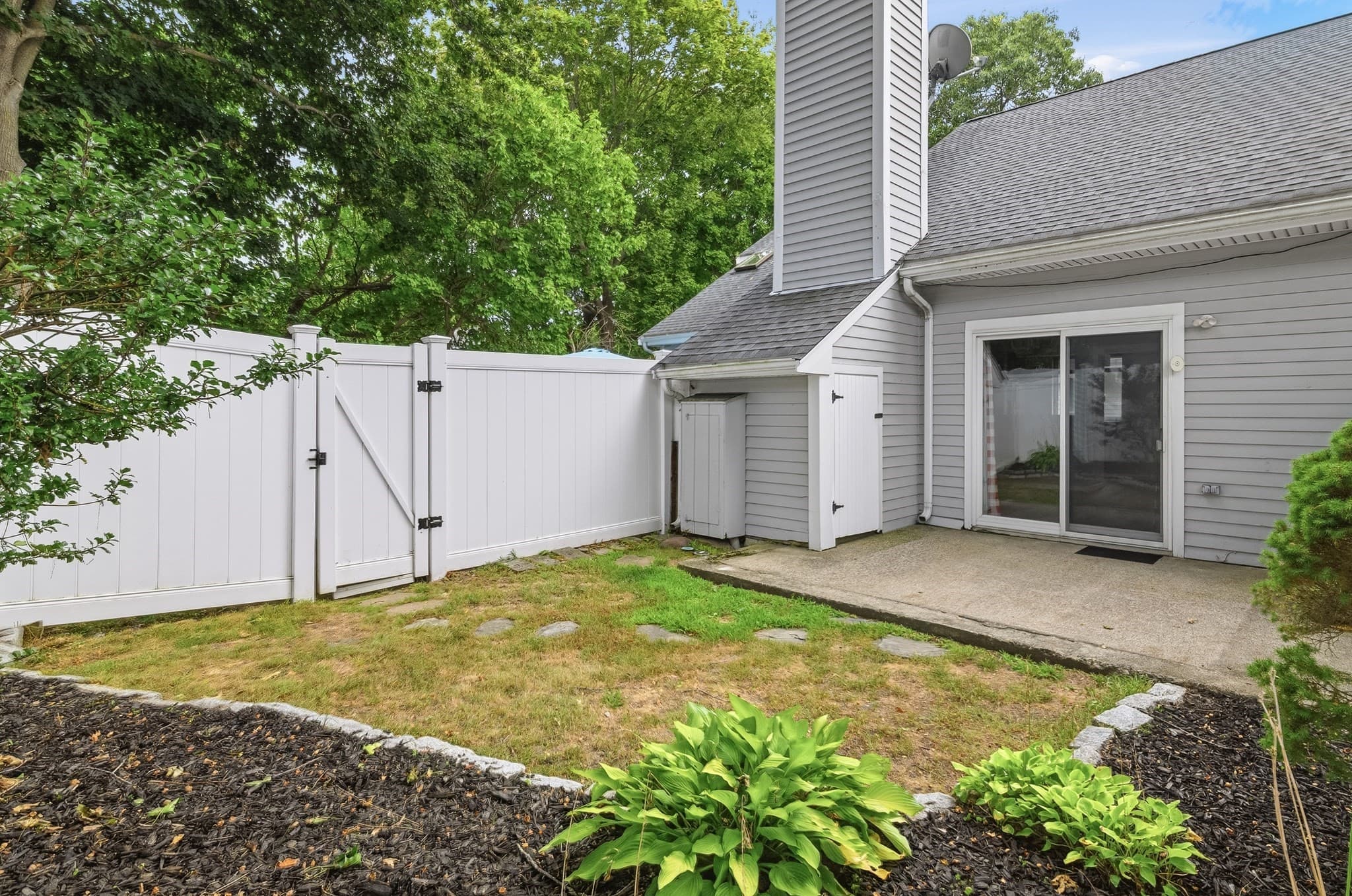 Condominium at 195 Lake Street, Unit 11 # 11, Weymouth MA 02189, Weymouth, photo 24 of 34