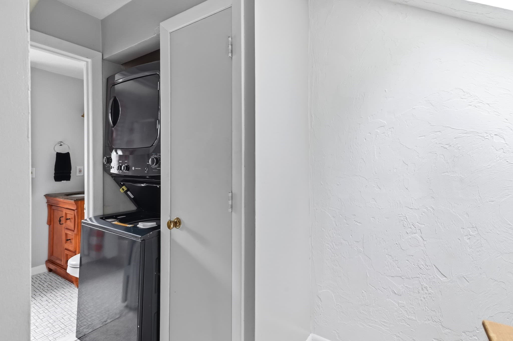 Condominium at 195 Lake Street, Unit 11 # 11, Weymouth MA 02189, Weymouth, photo 15 of 34