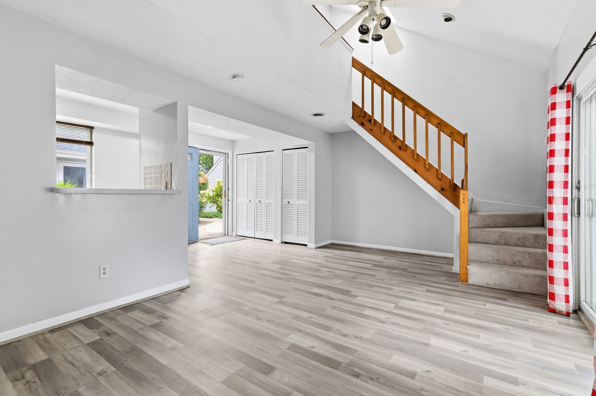 Condominium at 195 Lake Street, Unit 11 # 11, Weymouth MA 02189, Weymouth, photo 4 of 34