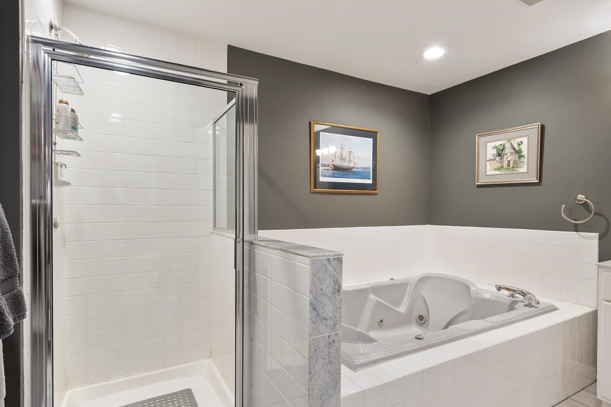 Condominium at 179 Bishops Forest Dr # 179, Waltham MA 02452, Waltham, photo 16 of 42