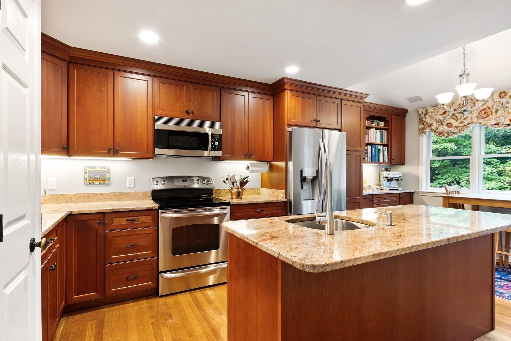 Condominium at 179 Bishops Forest Dr # 179, Waltham MA 02452, Waltham, photo 10 of 42