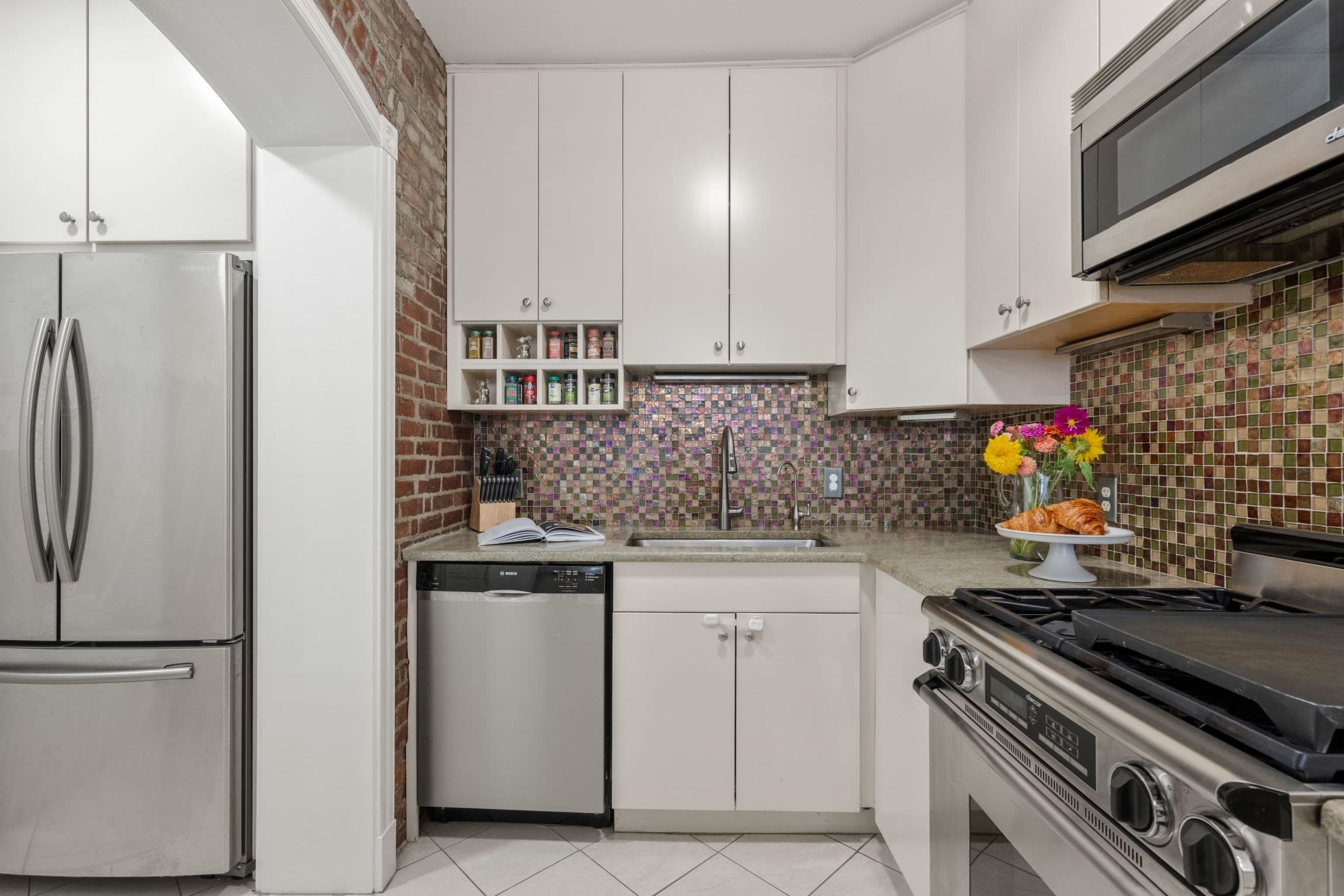 Condominium at 41 Pinckney Street # 1, Boston MA 02114, photo 10 of 21