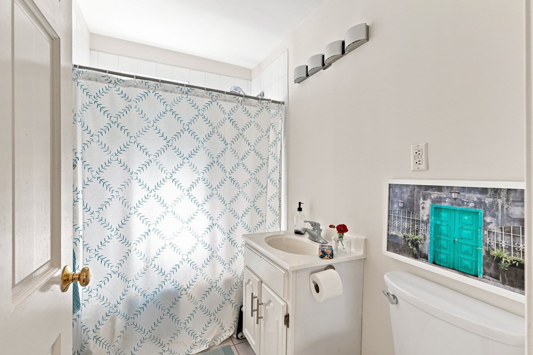 Condominium at 165 Fayerweather St # 1, Cambridge MA 02138, Cambridge, photo 16 of 28