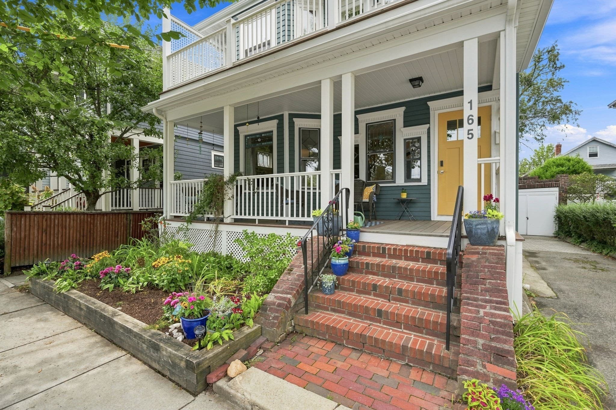165 Fayerweather St # 1, Cambridge MA 02138
