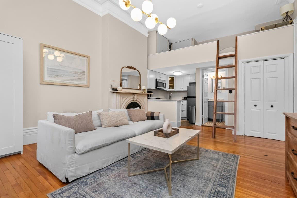 Condominium at 656 Tremont St # 2, Boston MA 02118, photo 3 of 18