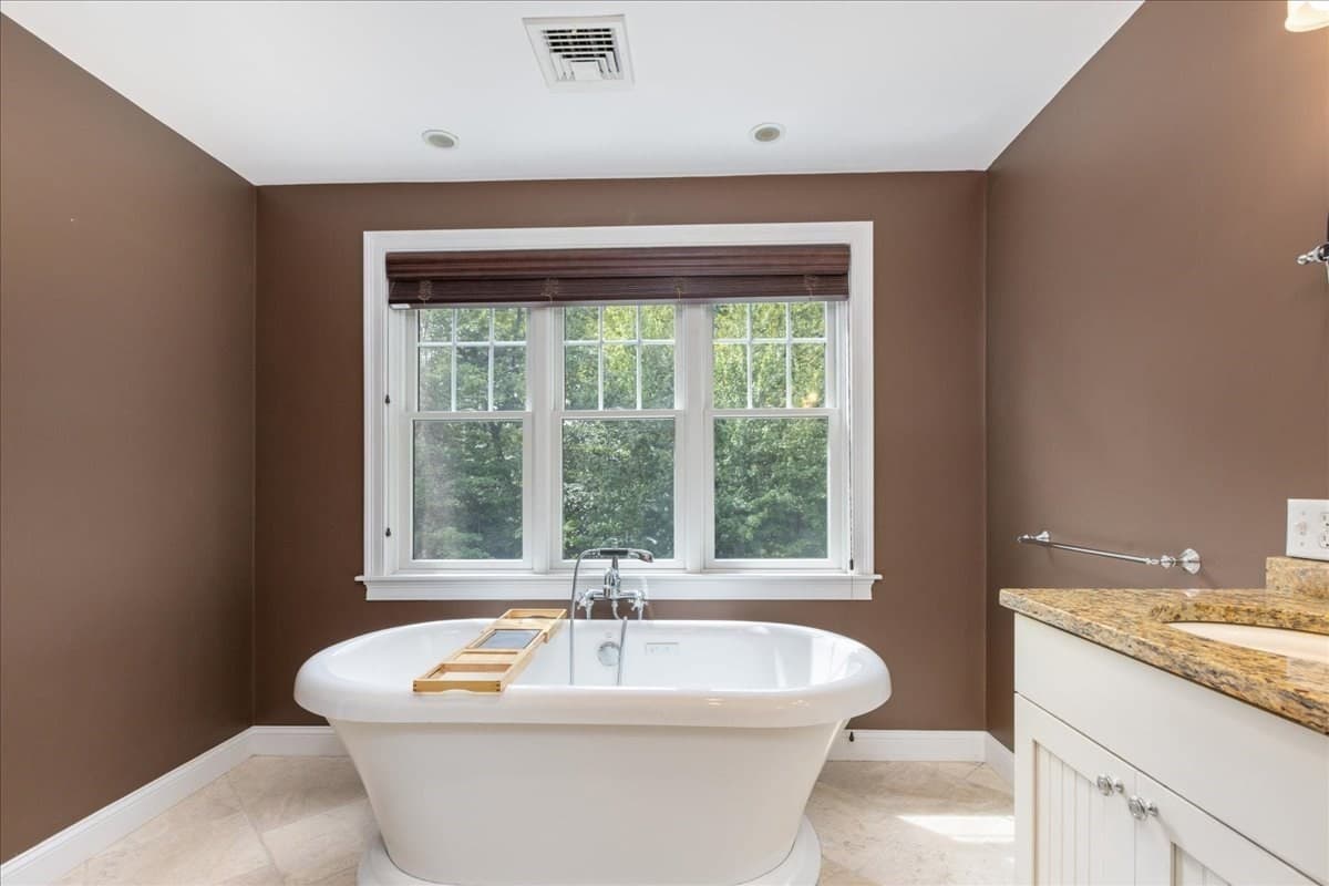 Single Family Residence at 137 Garland Dr, Pelham NH 03076, Pelham, photo 24 of 42