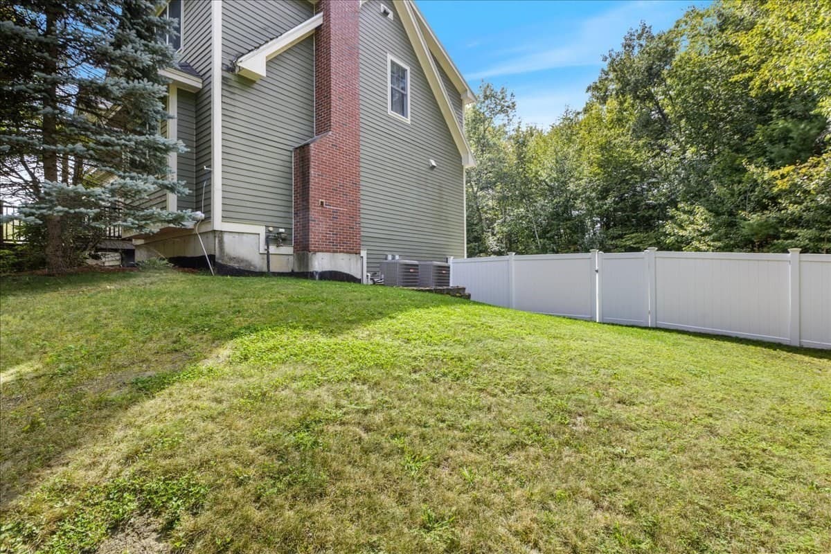 Single Family Residence at 137 Garland Dr, Pelham NH 03076, Pelham, photo 37 of 42