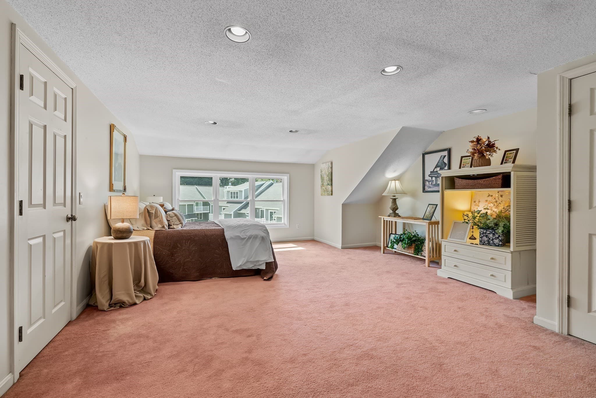Condominium at 101 South Ave # 1004, Attleboro MA 02703, Attleboro, photo 25 of 31