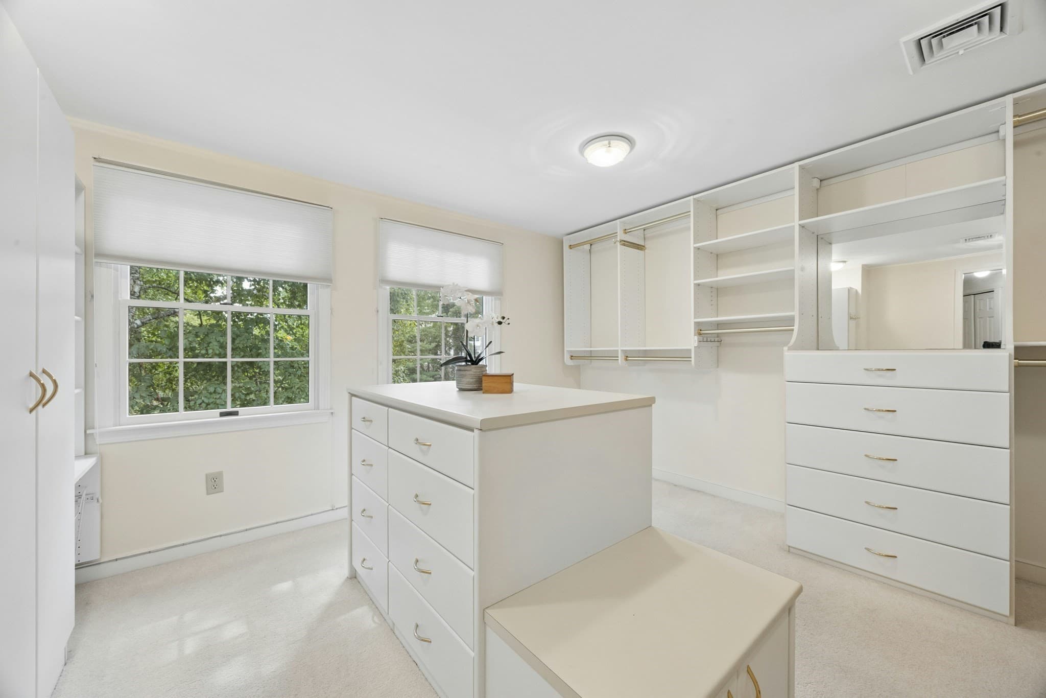 Condominium at 18 Lois Lane # 18, Lexington MA 02420, Lexington, photo 25 of 42
