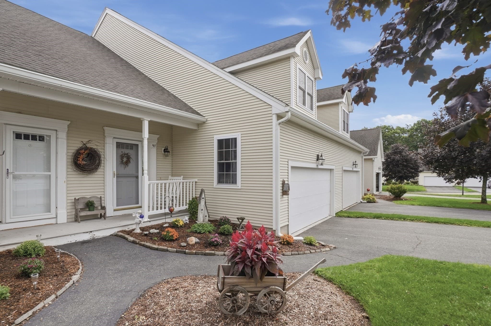 Condominium at 97 Horne Way # 97, Millbury MA 01527, Millbury, photo 3 of 32