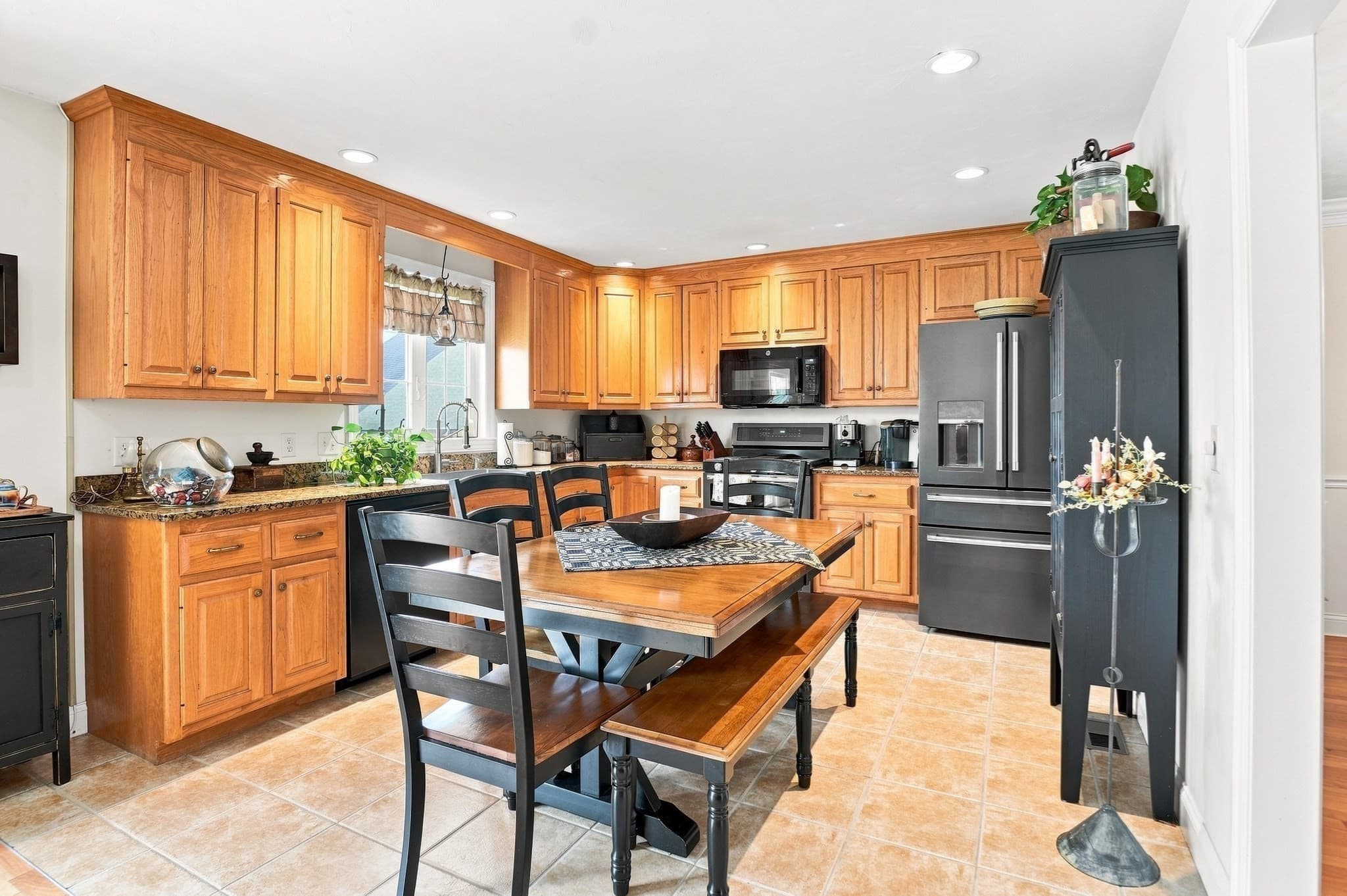 Condominium at 97 Horne Way # 97, Millbury MA 01527, Millbury, photo 9 of 32