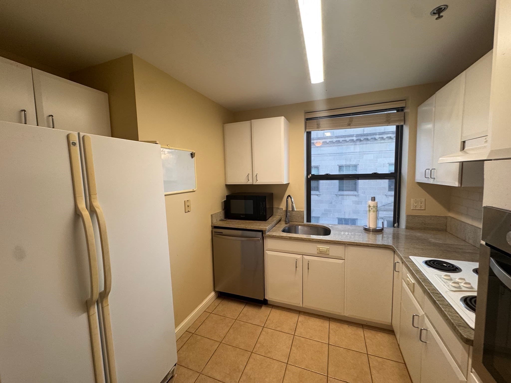 Condominium at 636 Beacon St # 404, Boston MA 02215, photo 12 of 20