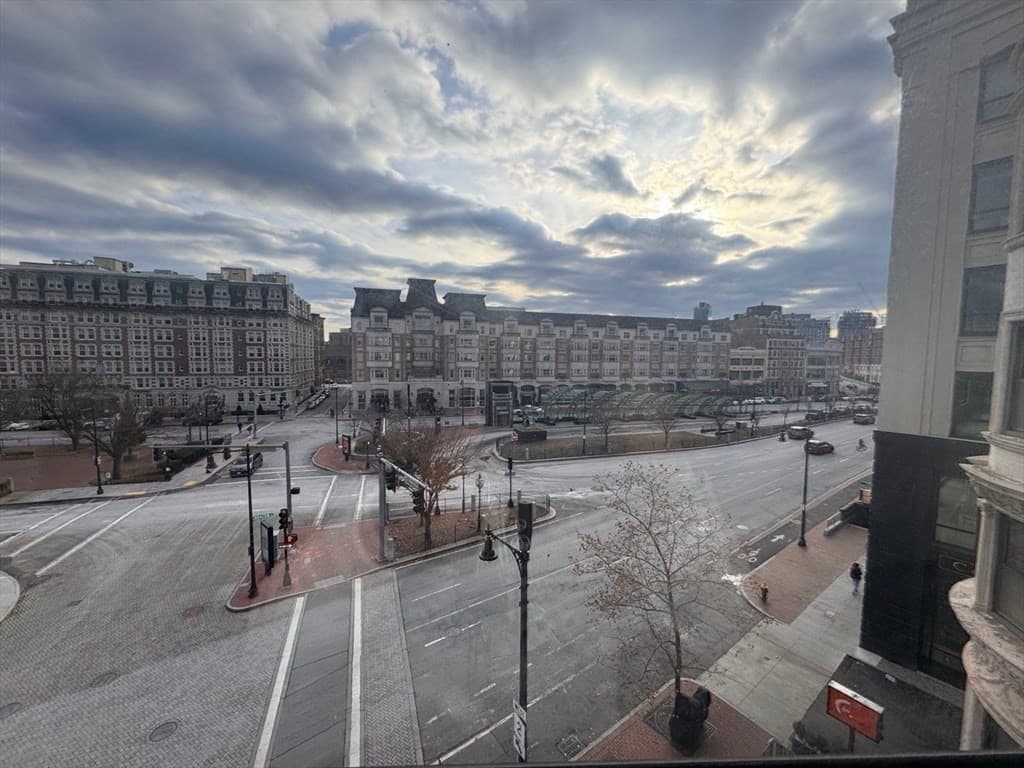 Condominium at 636 Beacon St # 404, Boston MA 02215, photo 14 of 20