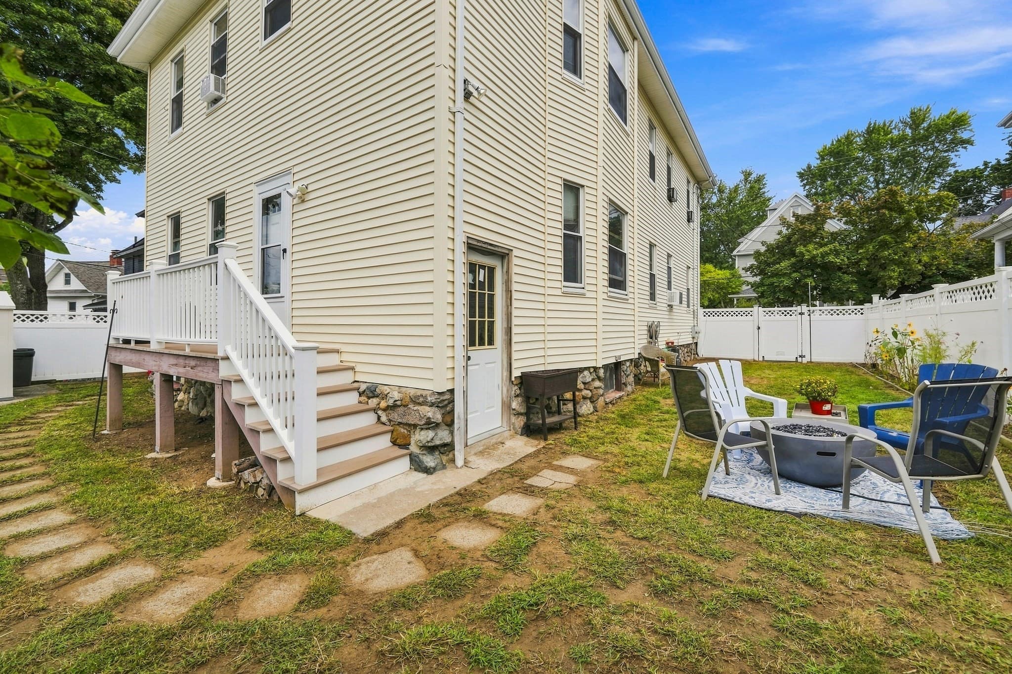 2 Family - 2 Units Up/Down at 17 Linden Rd, Melrose MA 02176, Melrose, photo 30 of 34
