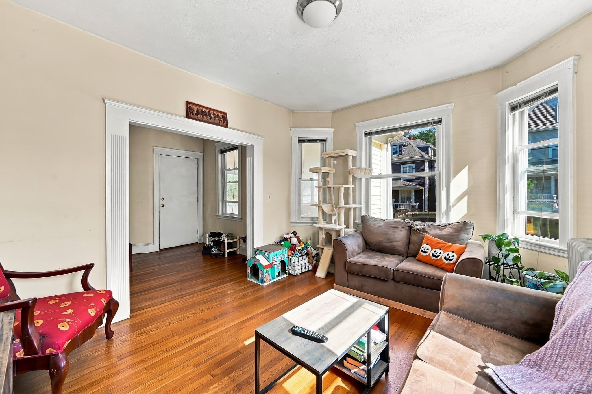 2 Family - 2 Units Up/Down at 17 Linden Rd, Melrose MA 02176, Melrose, photo 19 of 34
