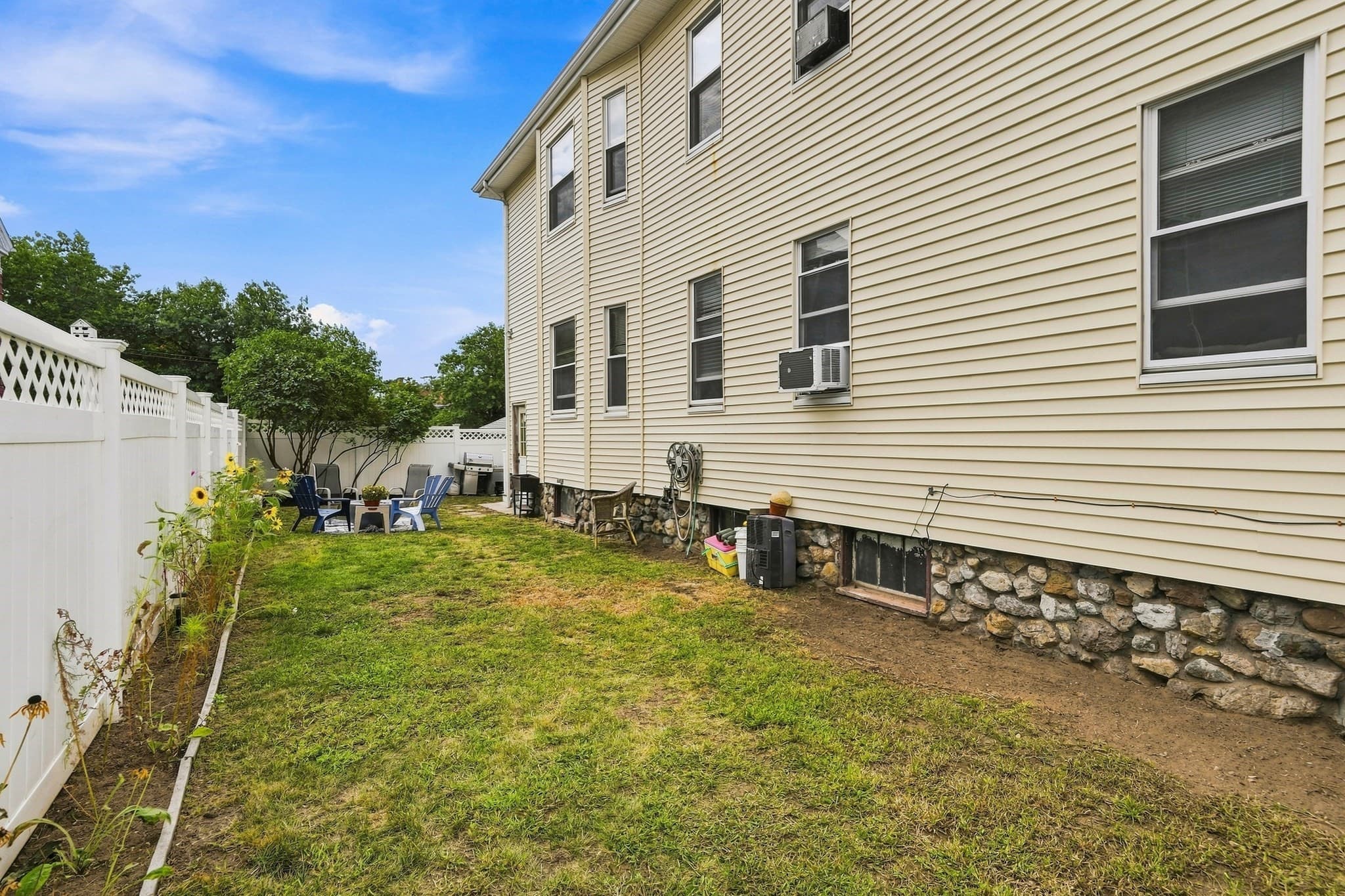 2 Family - 2 Units Up/Down at 17 Linden Rd, Melrose MA 02176, Melrose, photo 29 of 34