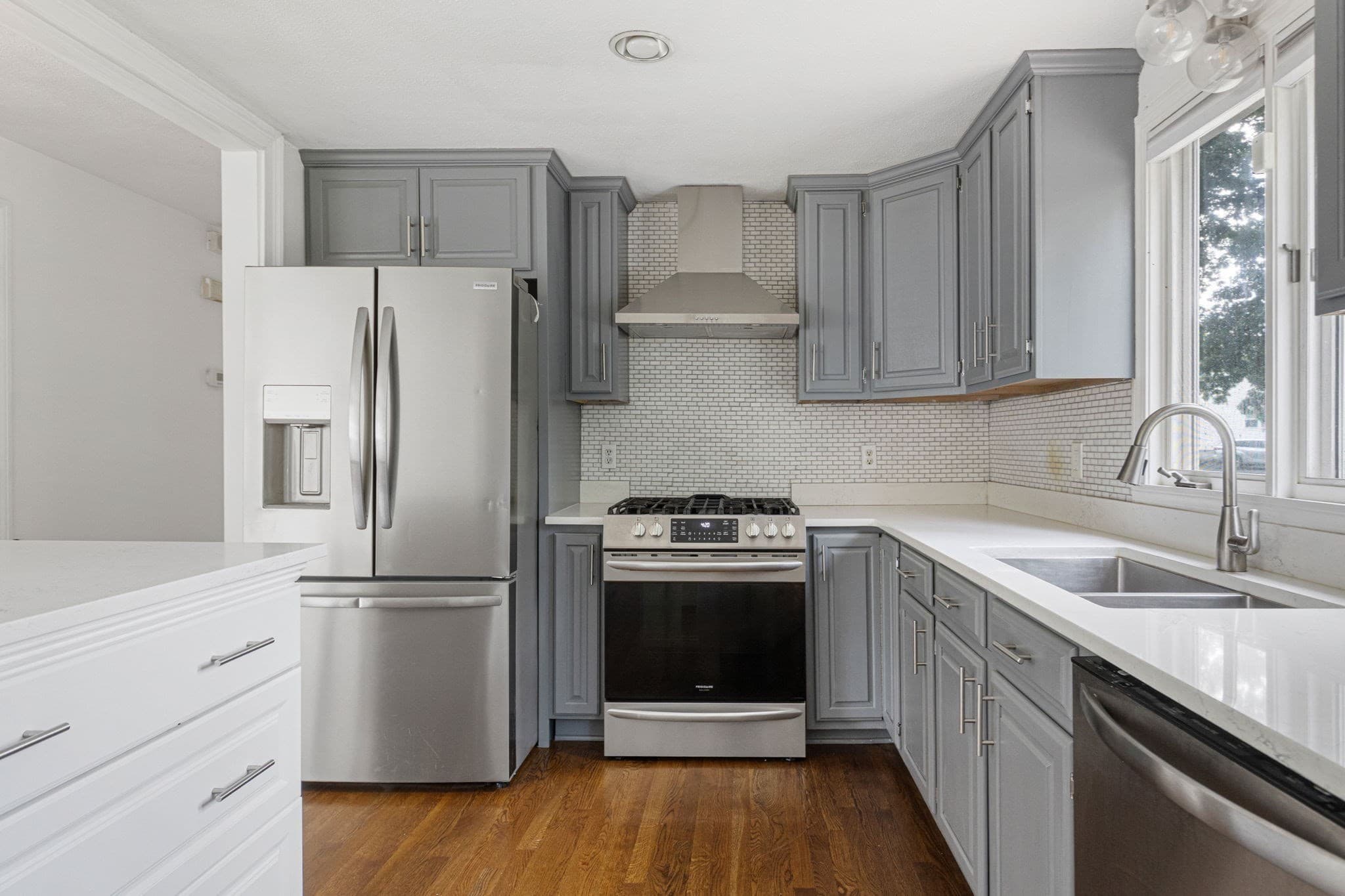 Single Family Residence at 306 Chestnut St, Randolph MA 02368, photo 2 of 27