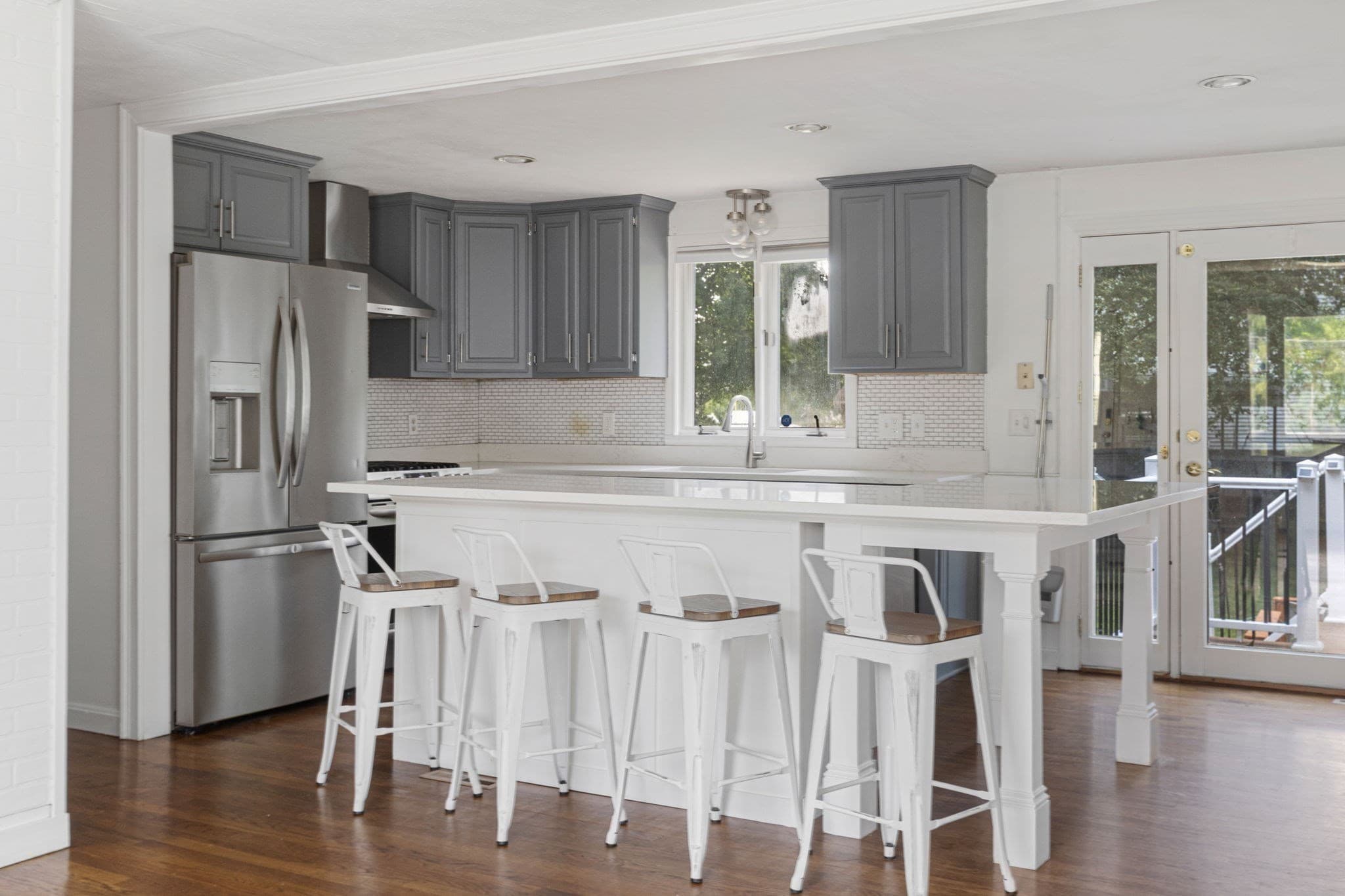 Single Family Residence at 306 Chestnut St, Randolph MA 02368, photo 3 of 27