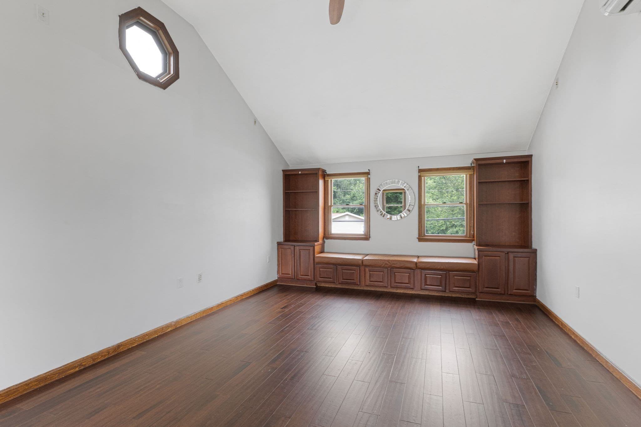 Single Family Residence at 306 Chestnut St, Randolph MA 02368, photo 8 of 27