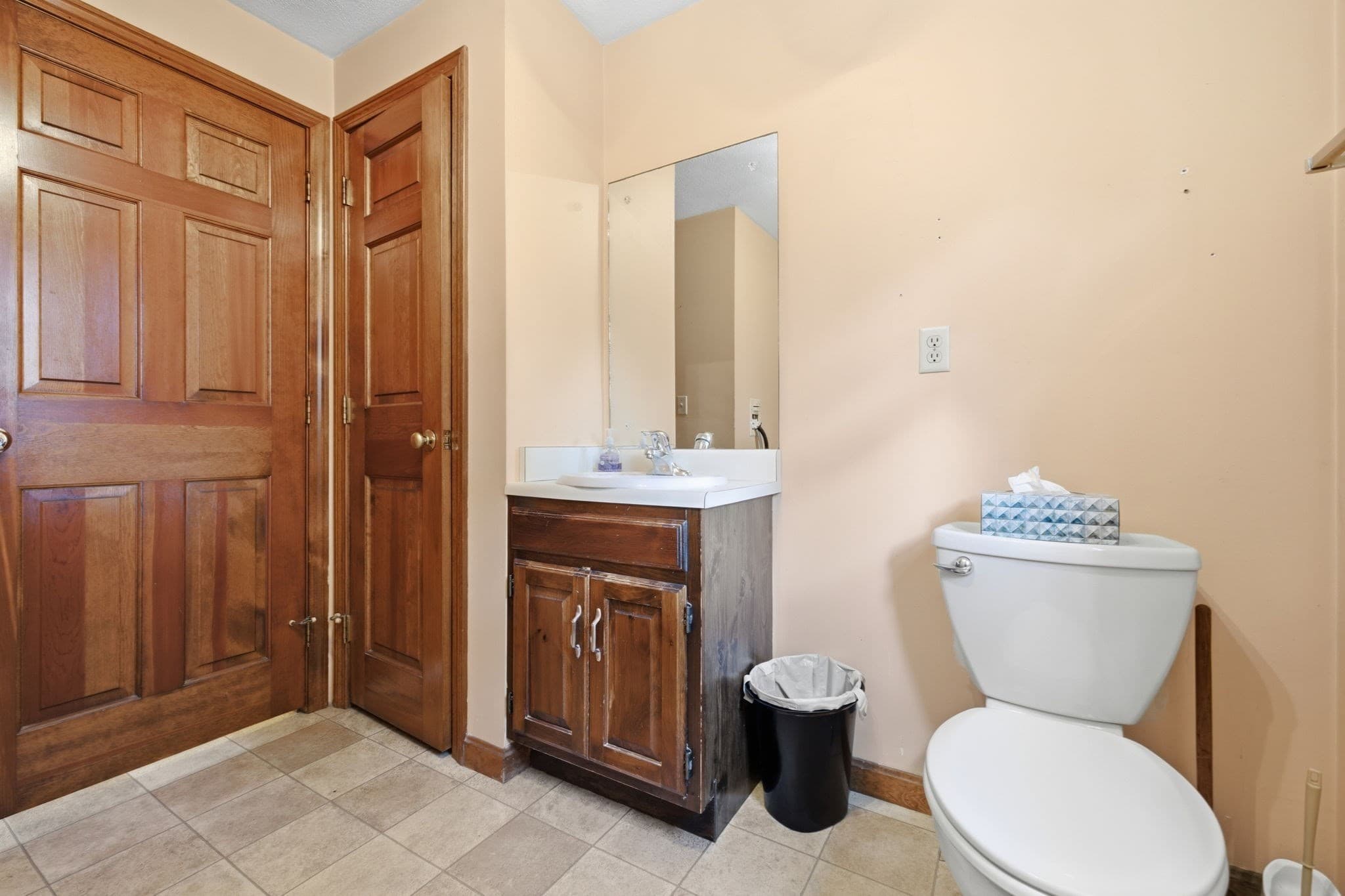 Condominium at 75 Cotuit St # 1, North Andover MA 01845, North Andover, photo 11 of 16