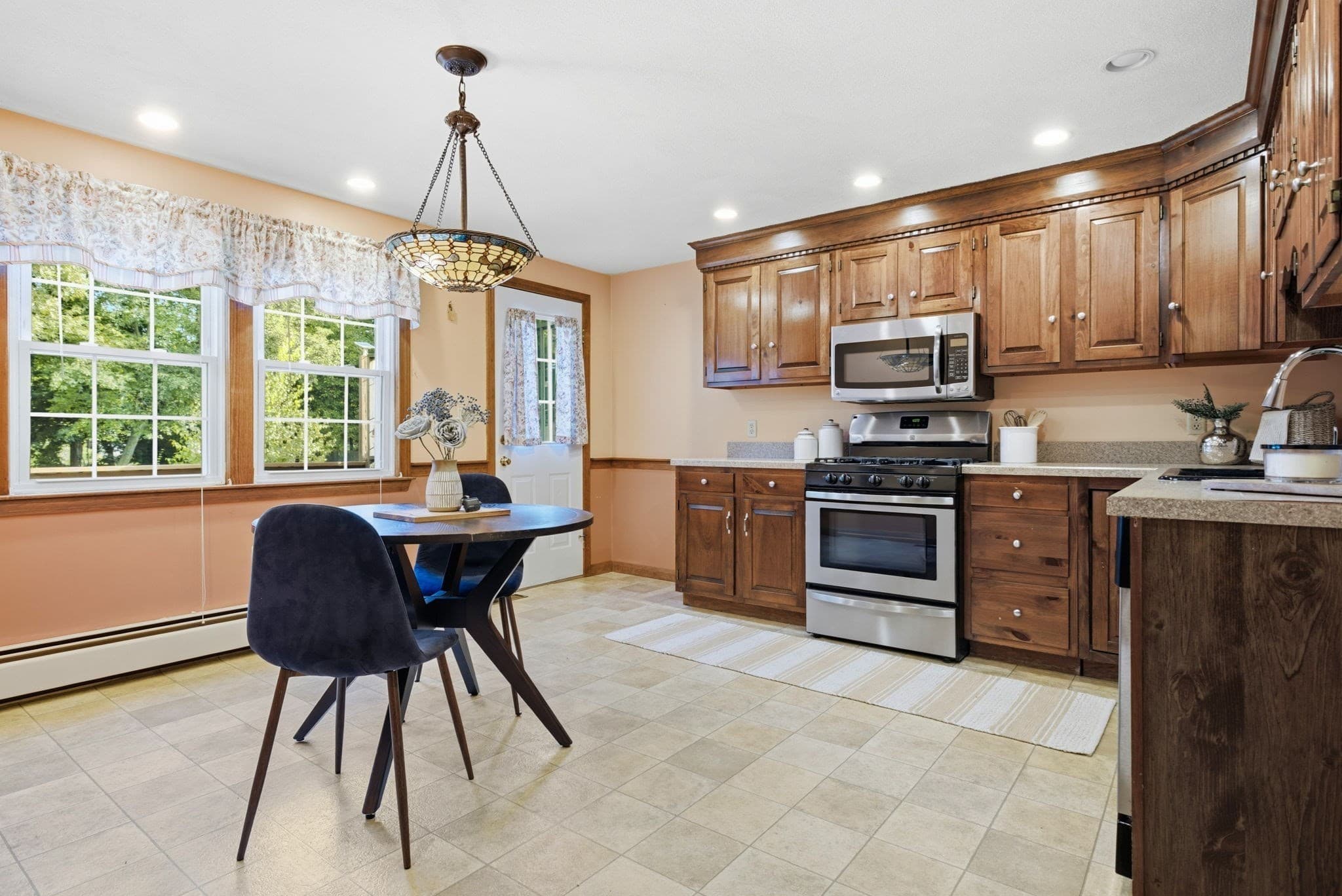 Condominium at 75 Cotuit St # 1, North Andover MA 01845, North Andover, photo 4 of 16