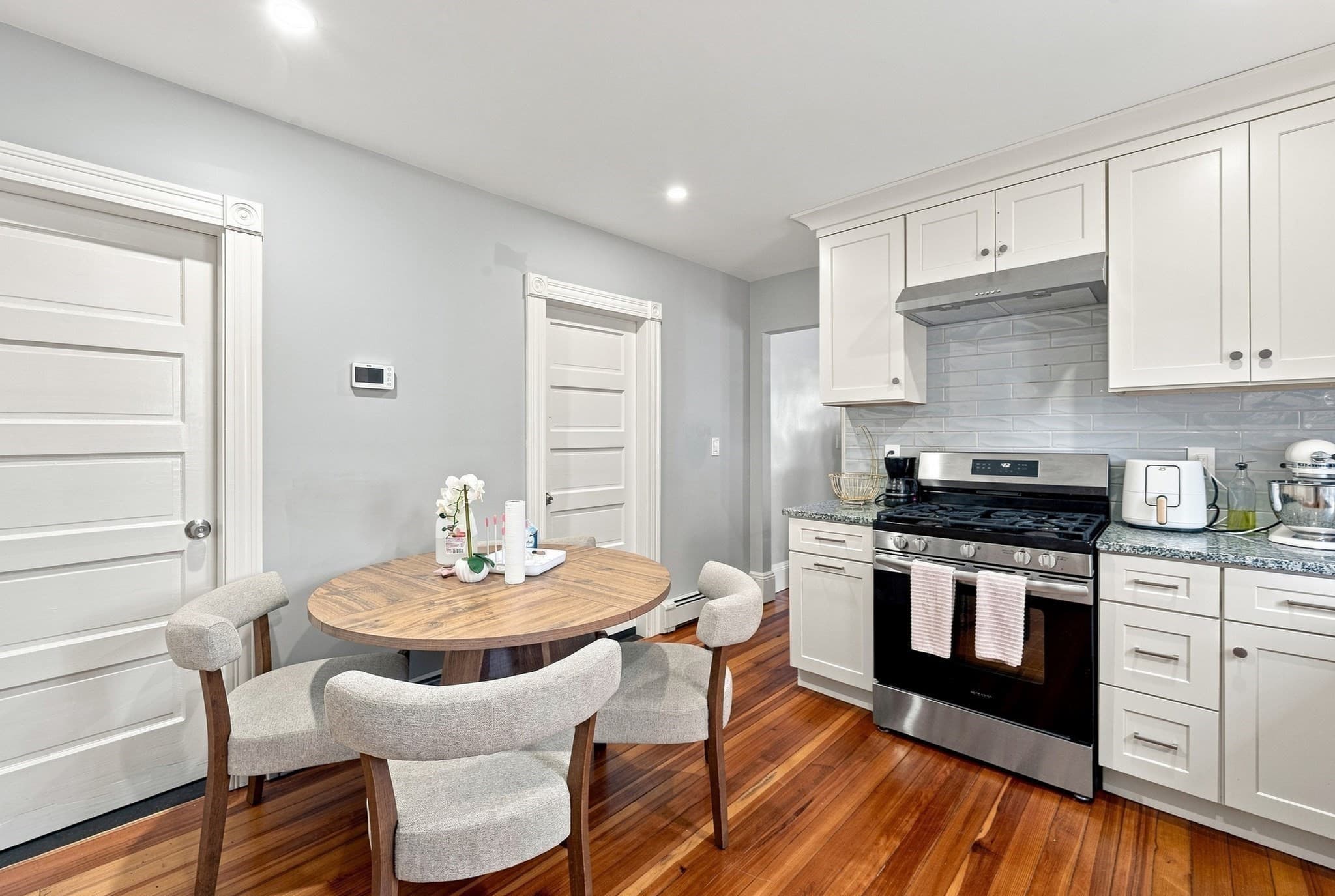 3 Family at 13-15 Falmouth St, Lawrence MA 01843, Lawrence, photo 13 of 42
